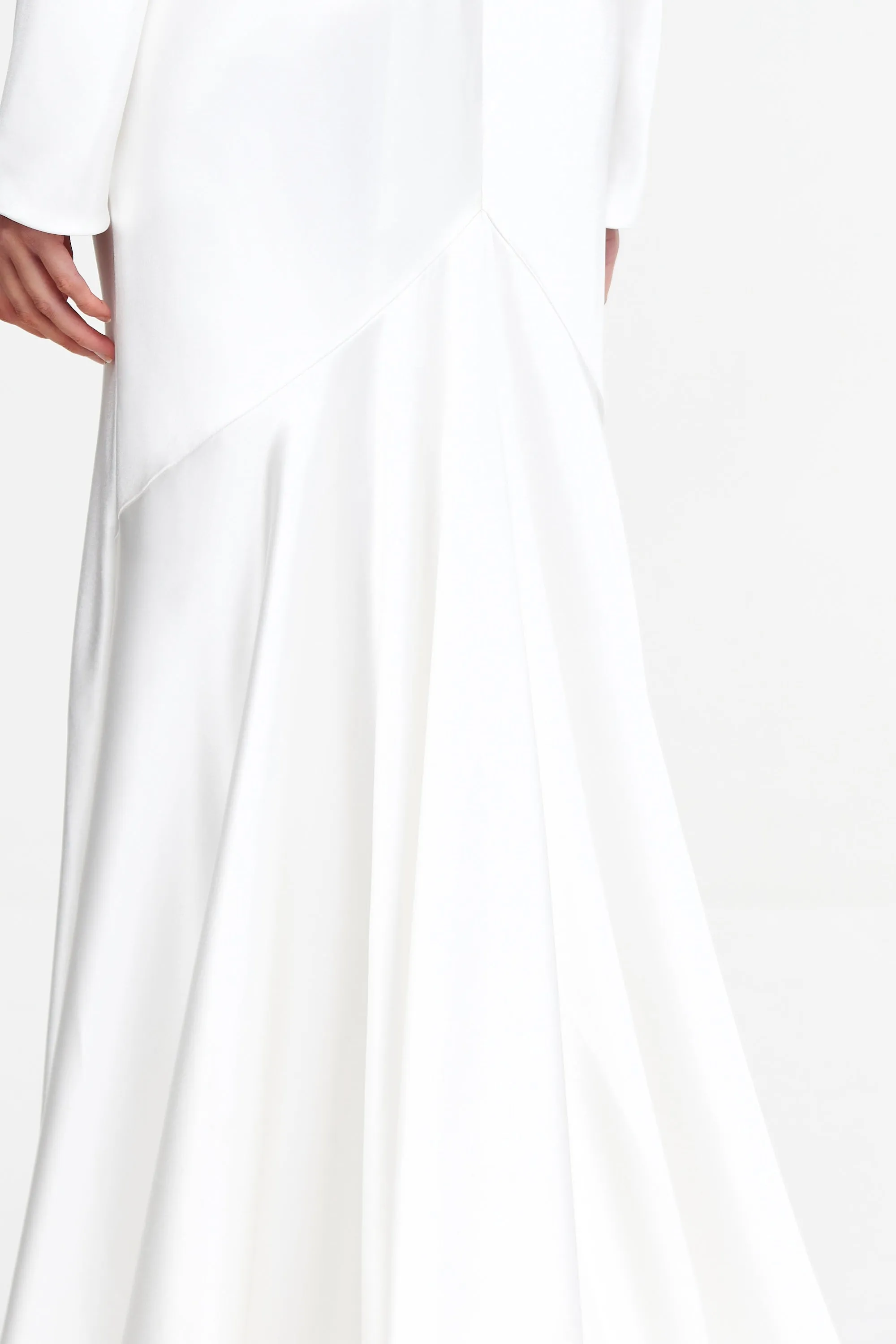 ACRE GOWN Layered Comfort