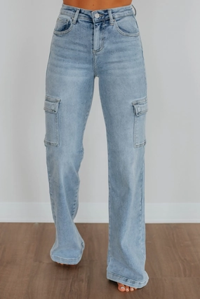 Versatile Weekend Style Trend Setter Trendy Premium Leigh Risen Cargo Jeans - Light Wash
