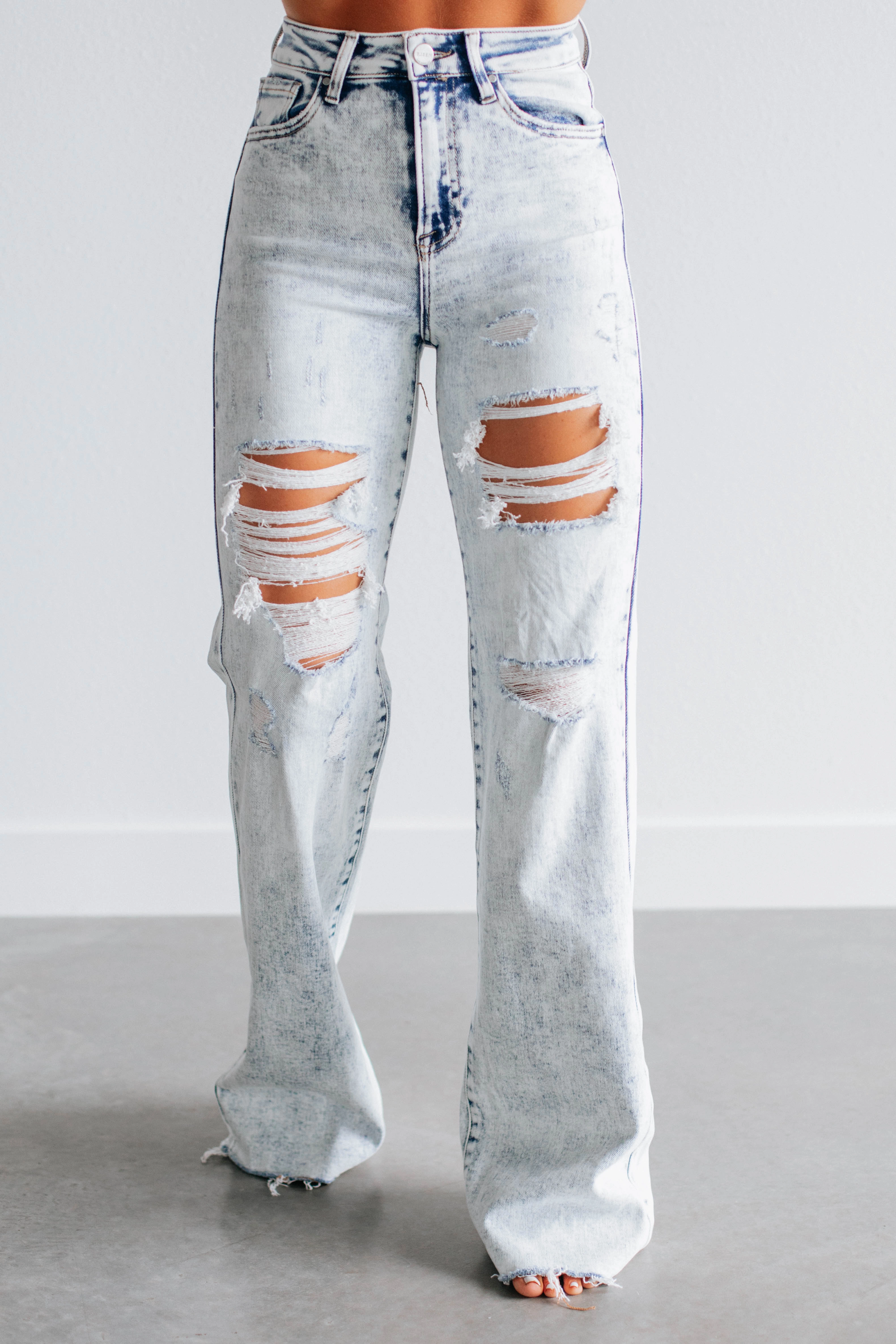 Artist Vibe Sustainable Avril Risen Jeans - Vintage Light Wash