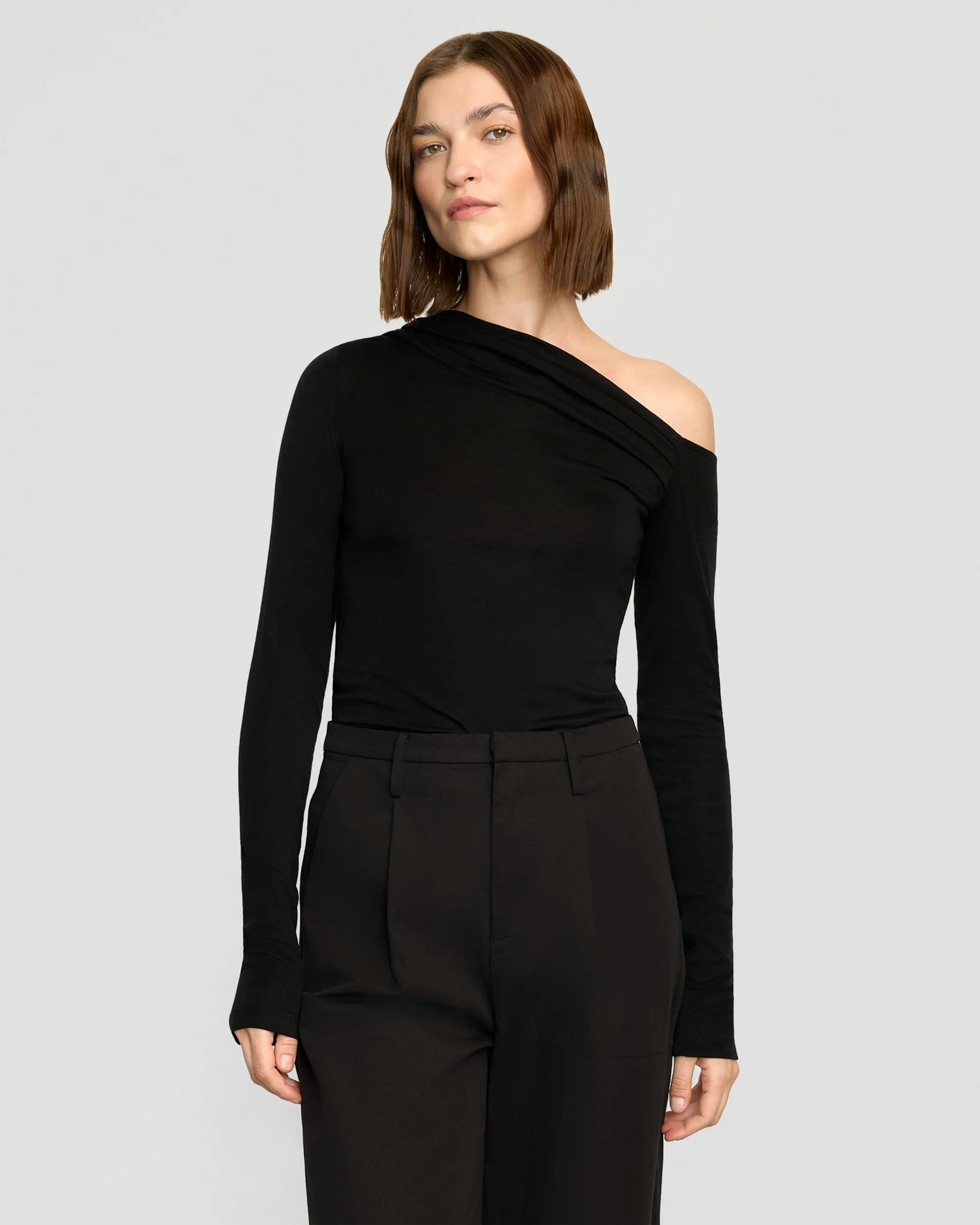 UV Protective Coating Ayra Tencel-Wool Off-Shoulder Tee