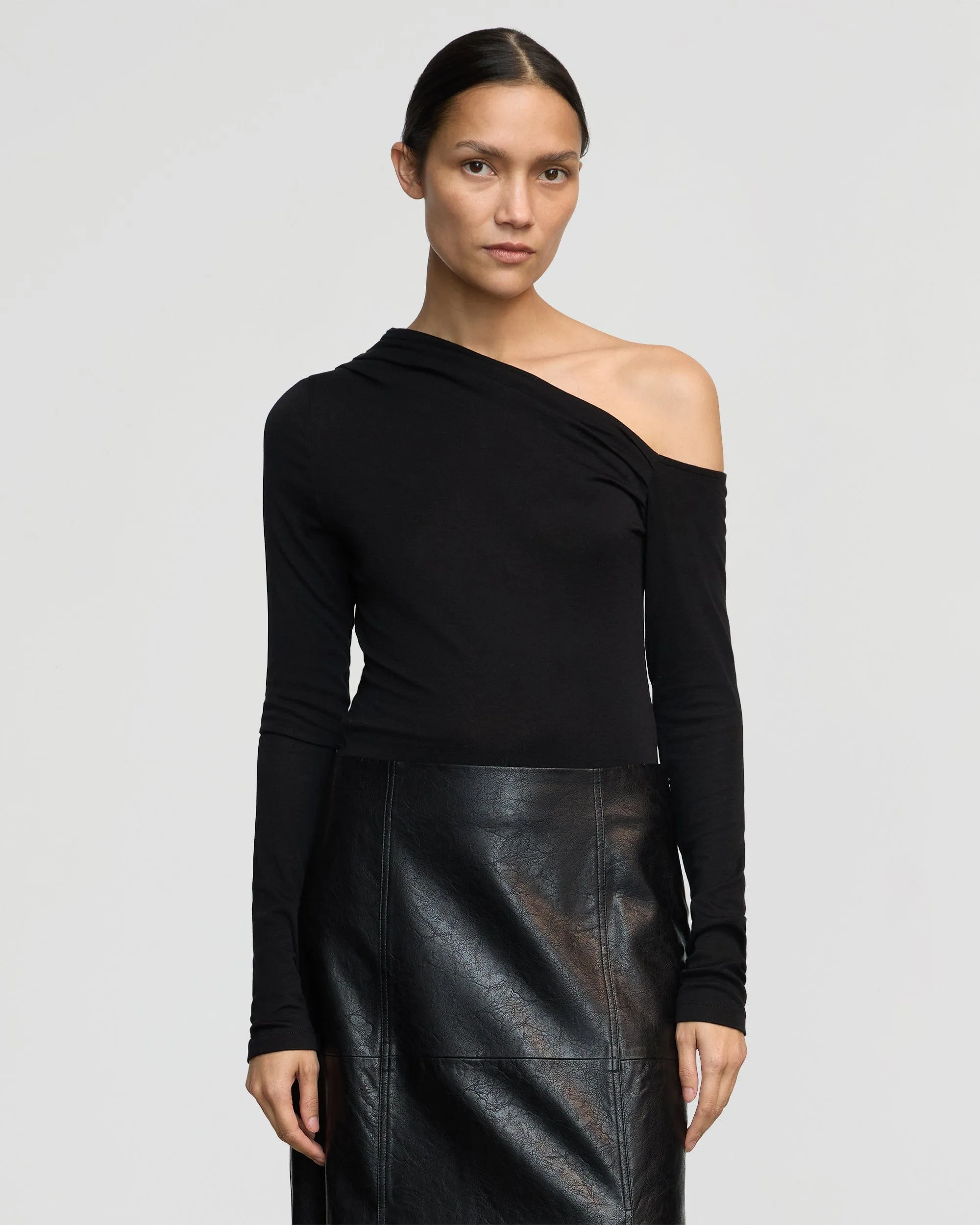 Timeless Comfort Everyday Fit Ayra Tencel-Wool Off-Shoulder Tee