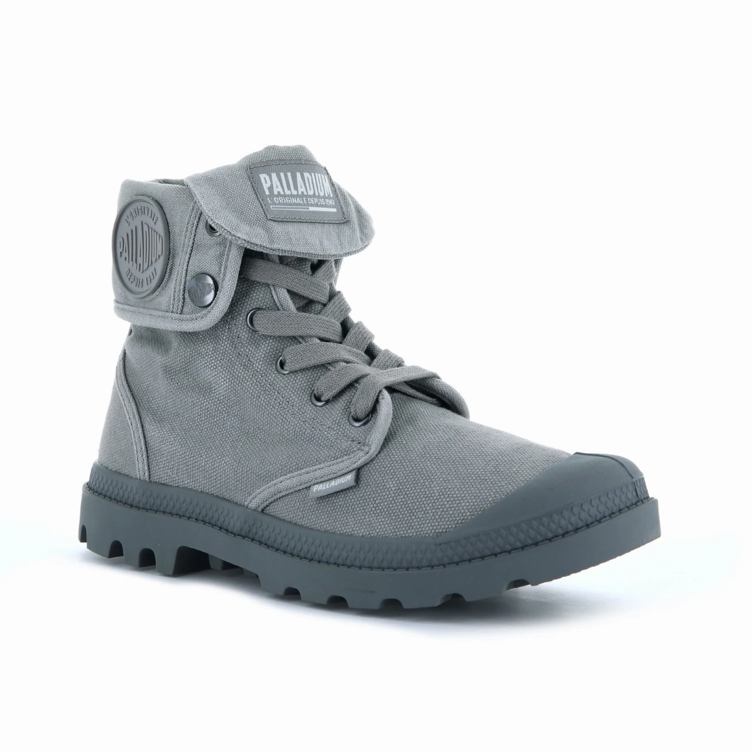 Shock-absorbing Temperature Regulating Baggy Canvas Boot in Titanium from Palladium