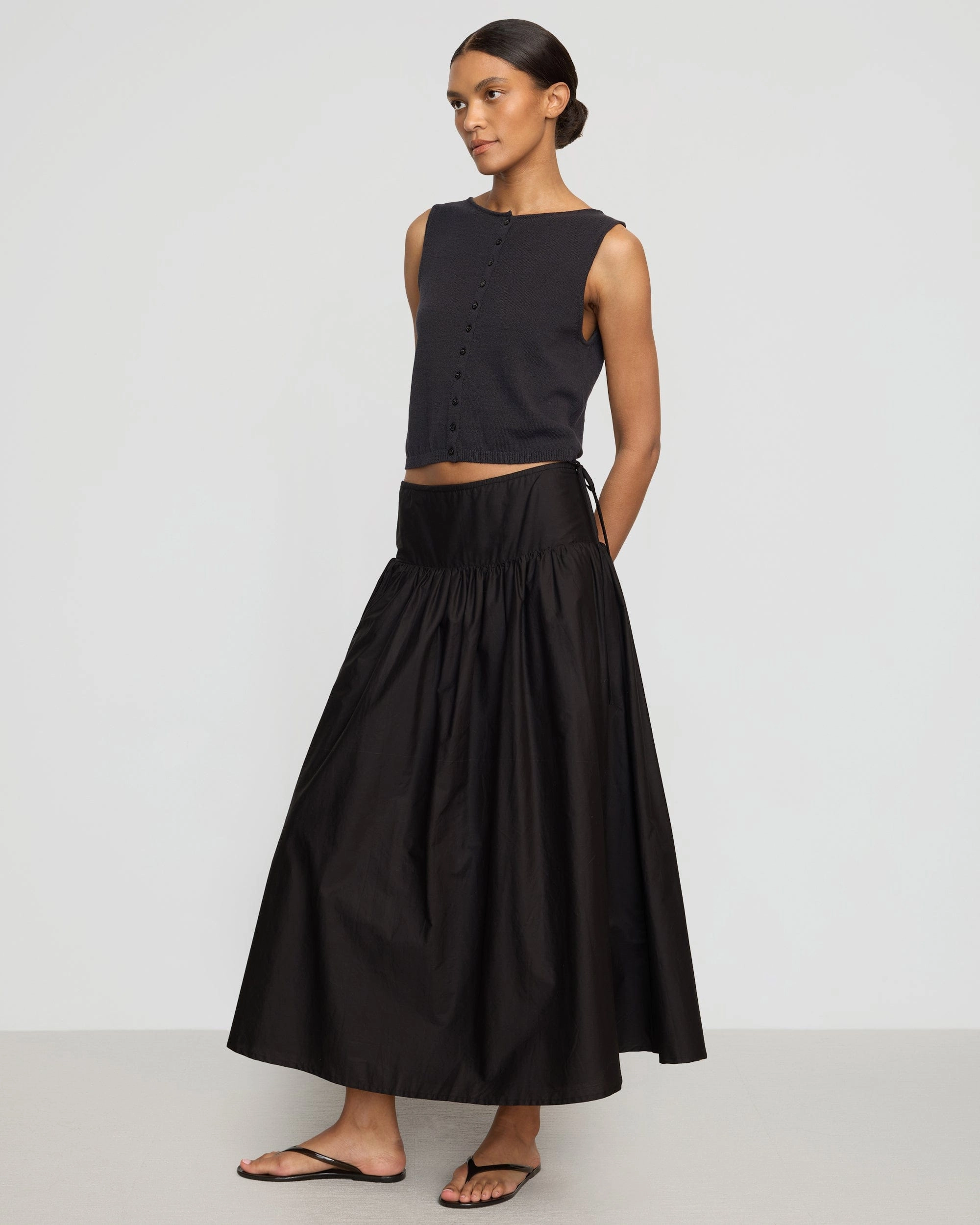 Slim Fit Band Minimalist Style Bao Organic Cotton Drop-Waist Skirt