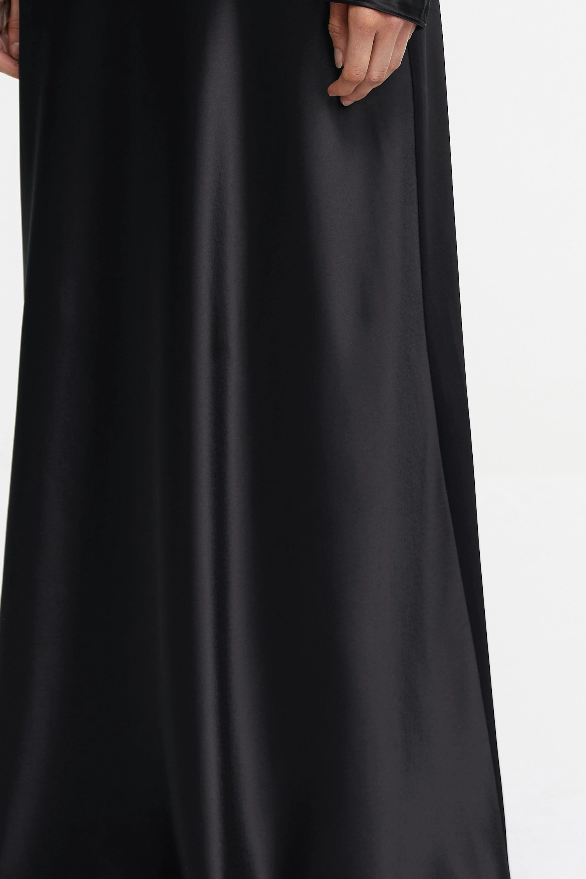 Clean Lines Classic Touch BROSA MAXI SKIRT