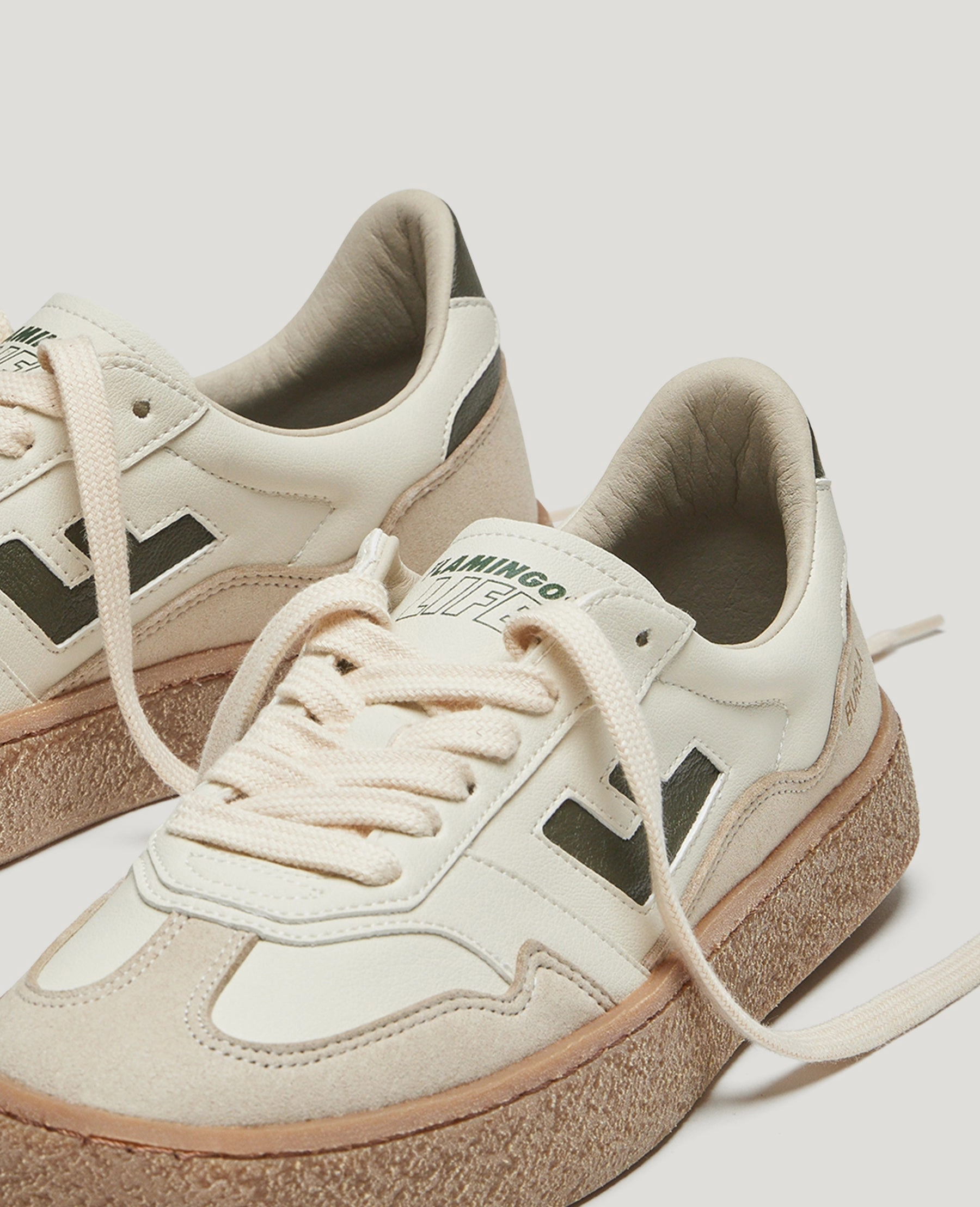 Wide Base Burela Bold in Olive from Flamingos Life