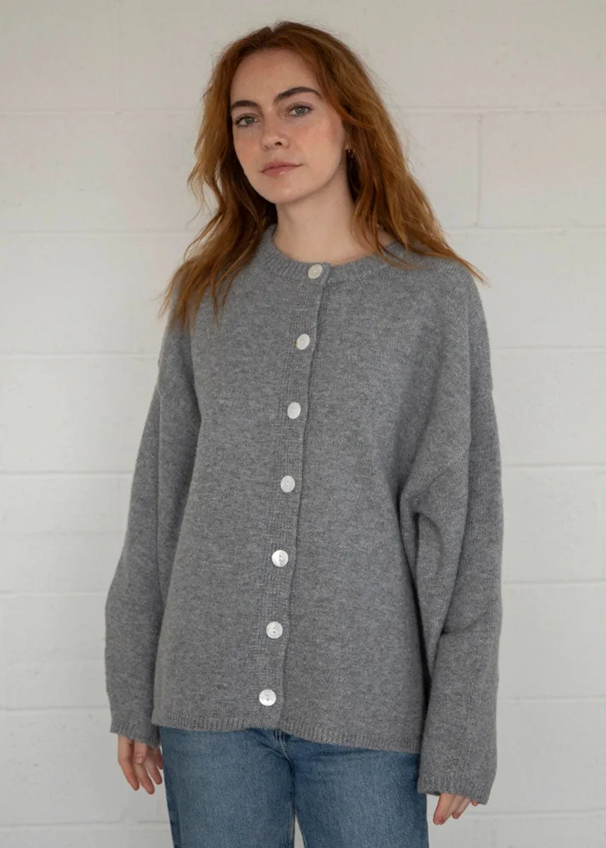 Juniper Cardigan - Heather Grey Sleek Movement Quick Comfort
