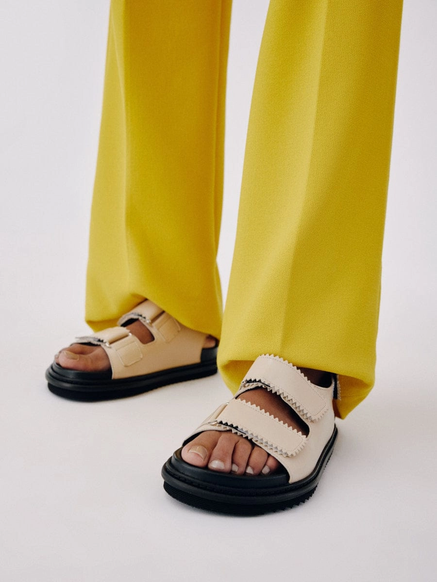 Tavira Buttermilk Sandal ventilation channels Quick Dry Lining