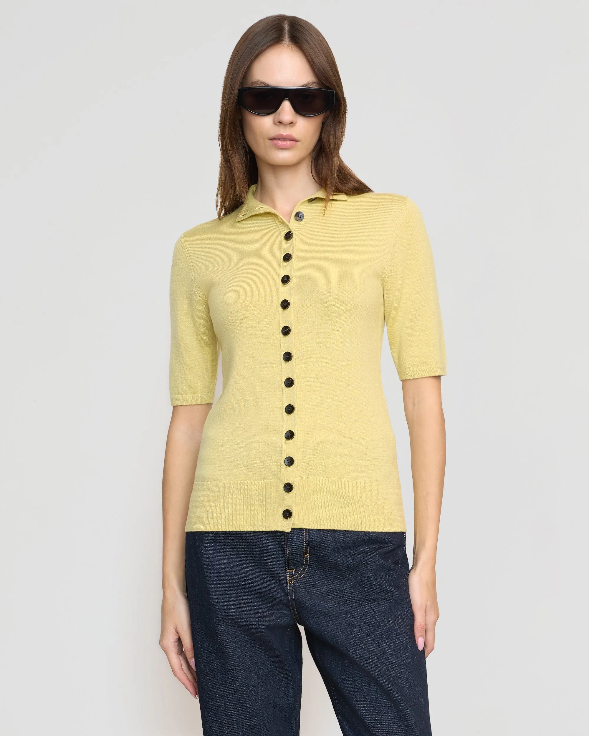 Relaxed Waist Roomy Design Charlotte Wool Button Short-Sleeve Sweater