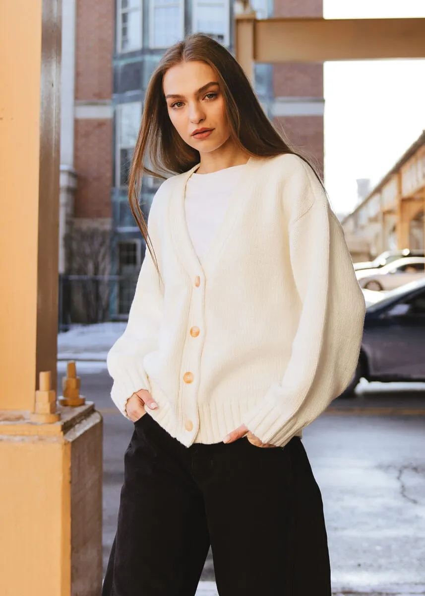 Chicago Heart Cardigan - Cream Stylish Everyday Wear Double Layered Collars