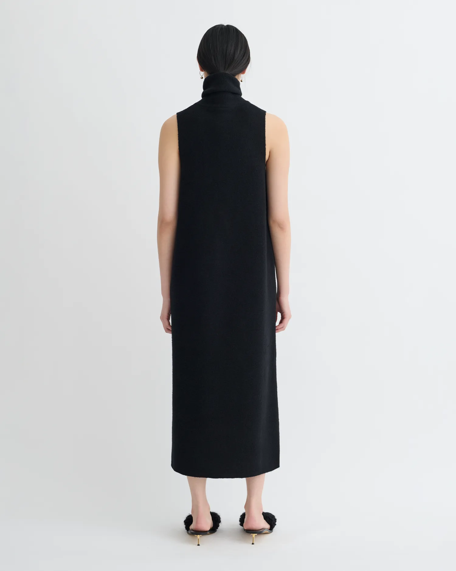 Jessam - Merino Wool Turtleneck Dress - Black/Roses Sophisticated Waistband Fit