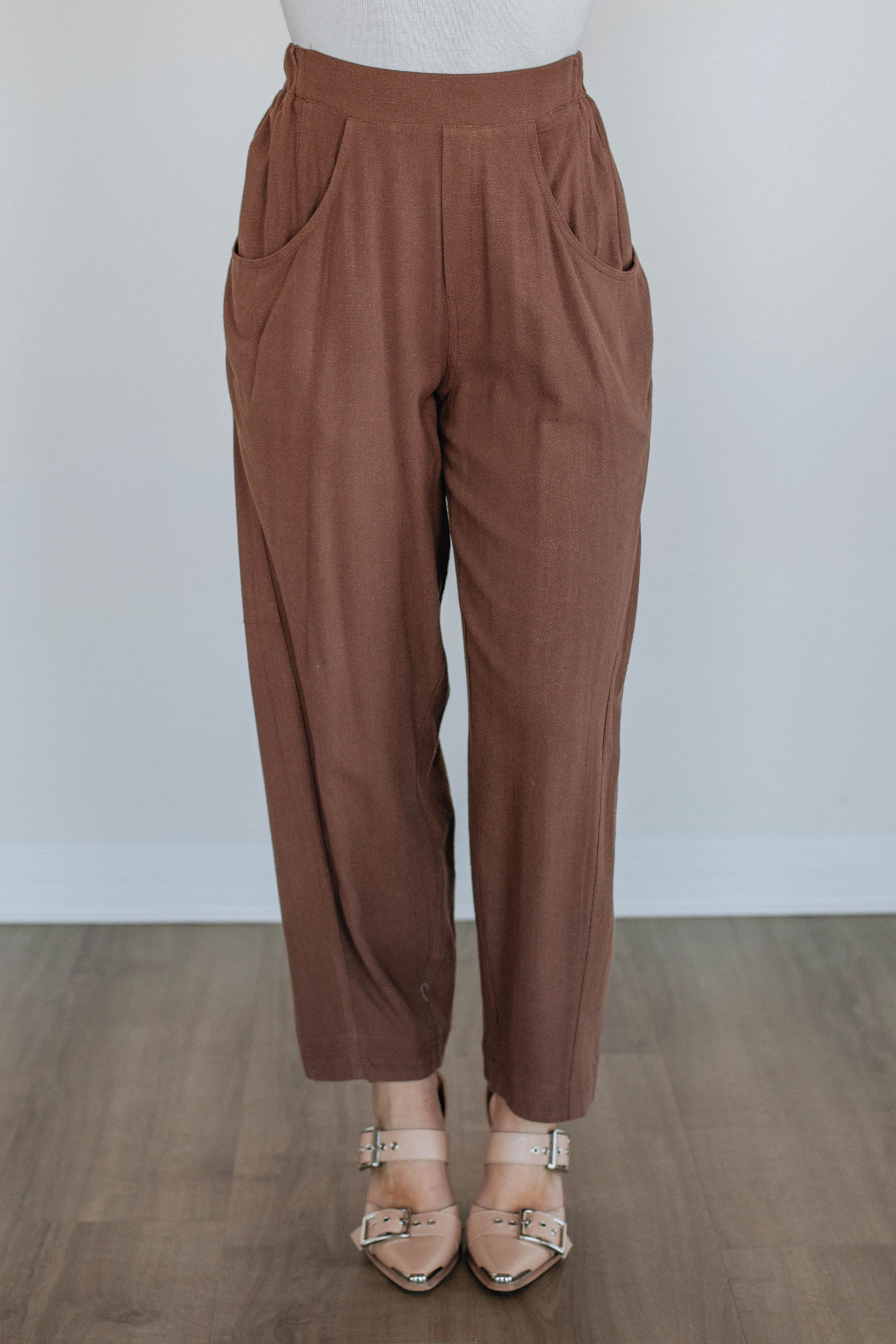 BreathableMaterial Anti Static Fabric Pierra Linen Pants - Mocha