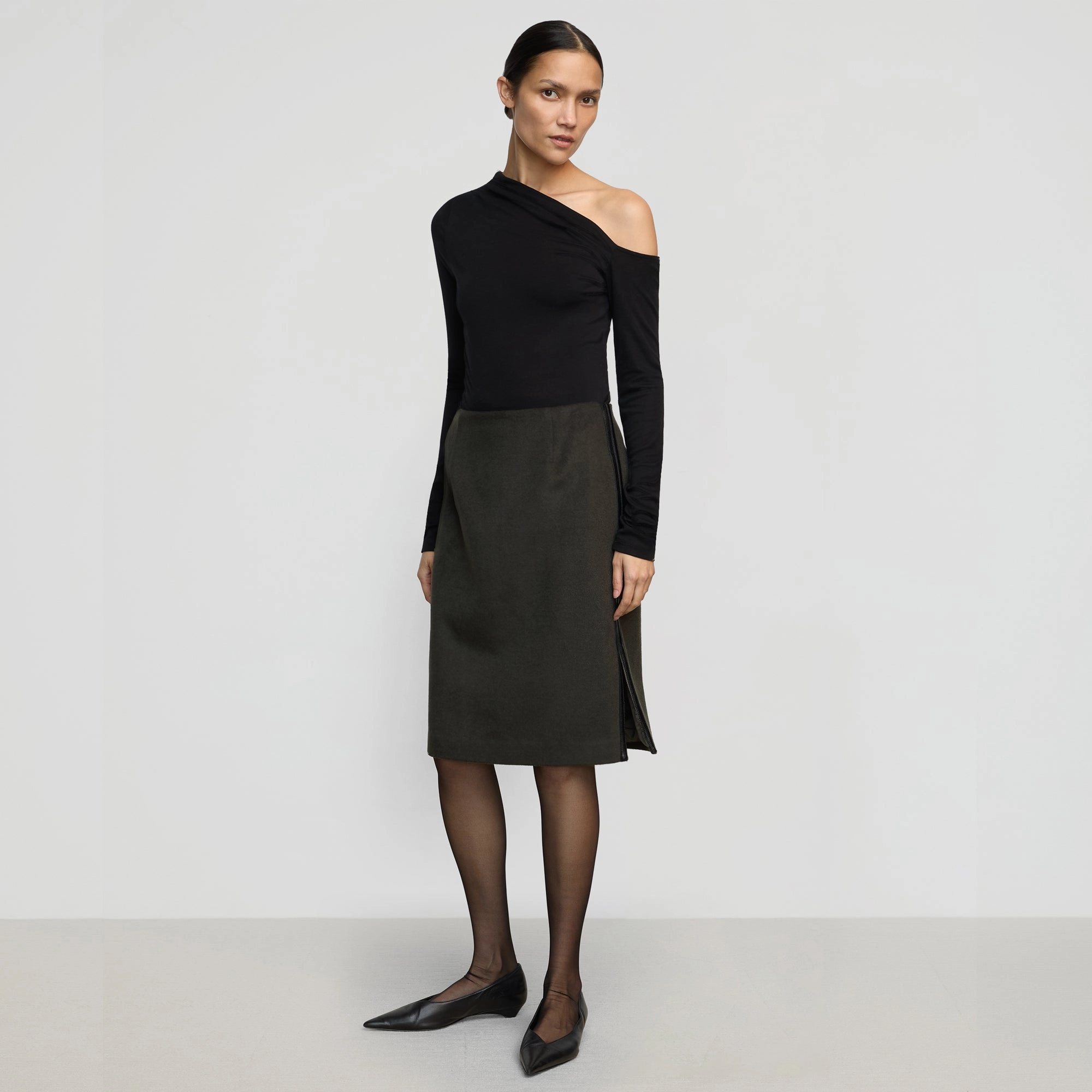 Flexible Motion Colette Contrast Leather-Trim Skirt