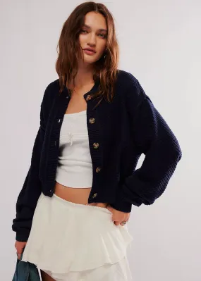 Lila Cardi - Sky Captain Cozy Chic