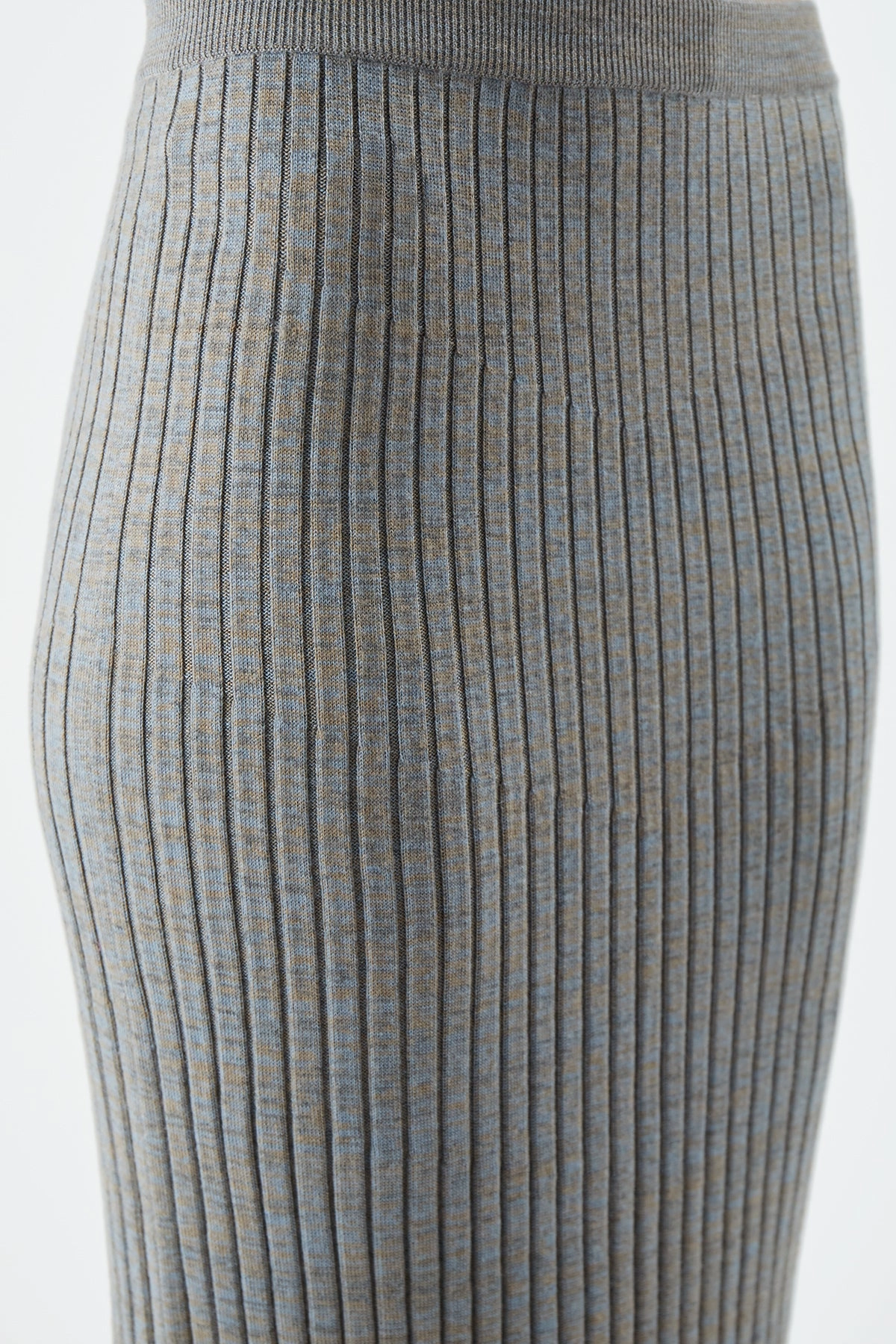 Conti Knit Midi Skirt in Light Blue Melange Cashmere Geometric Print Smooth Edging