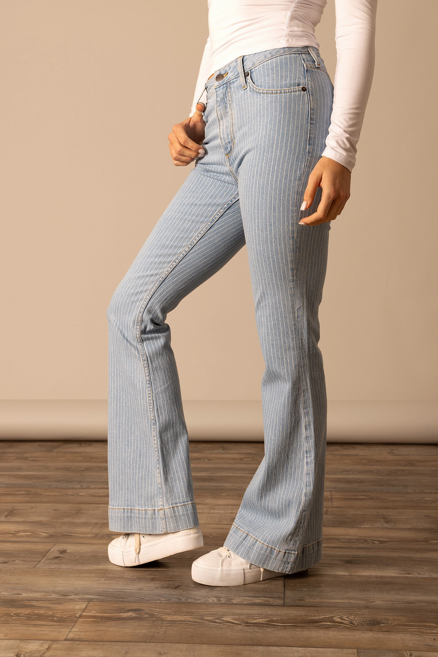 Light Washed Tailored Design Crystal