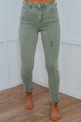Daisie Risen Jeans - Olive Eco Friendly Fashion Lover Morning Stroll