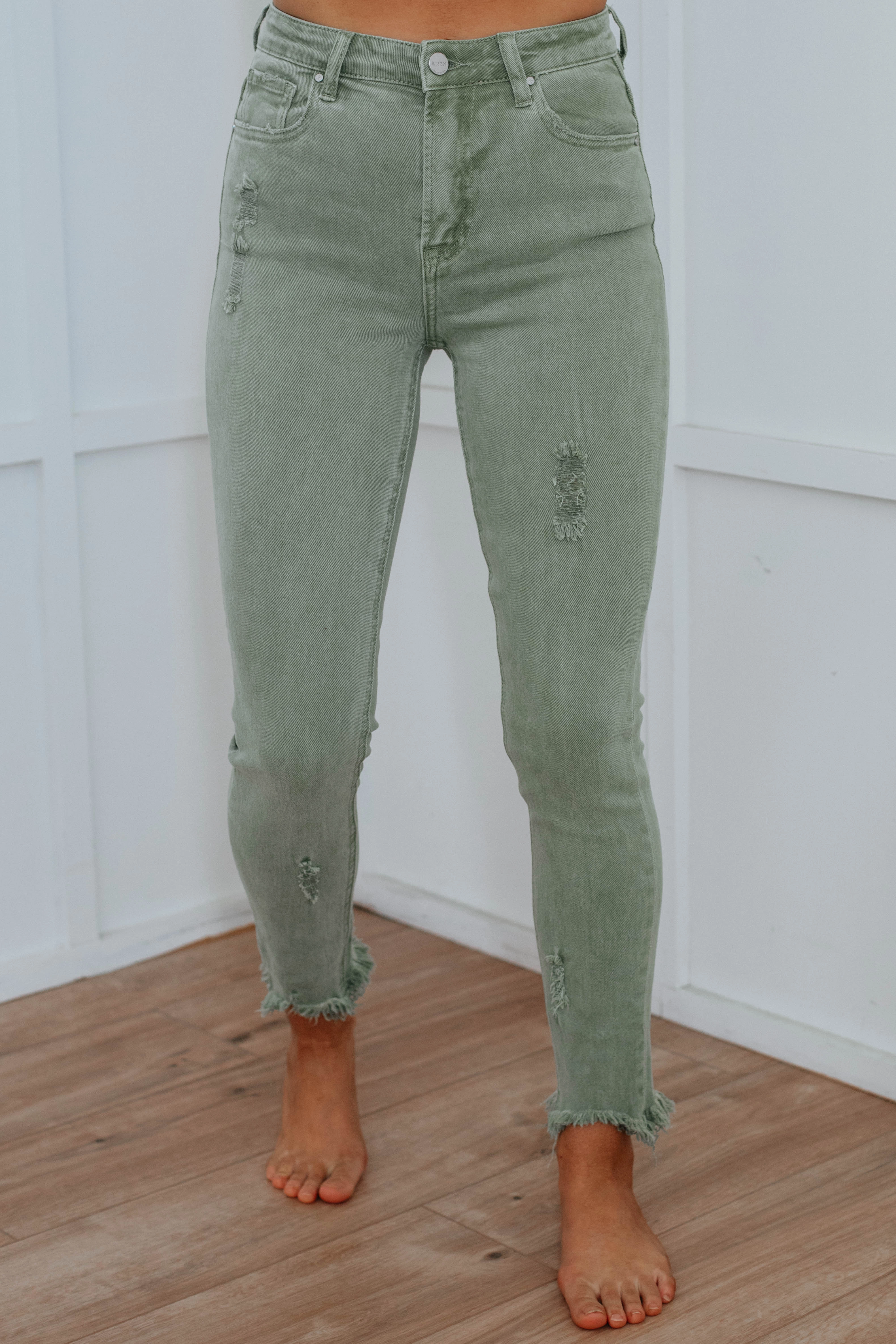 Daisie Risen Jeans - Olive Eco Friendly Fashion Lover Morning Stroll