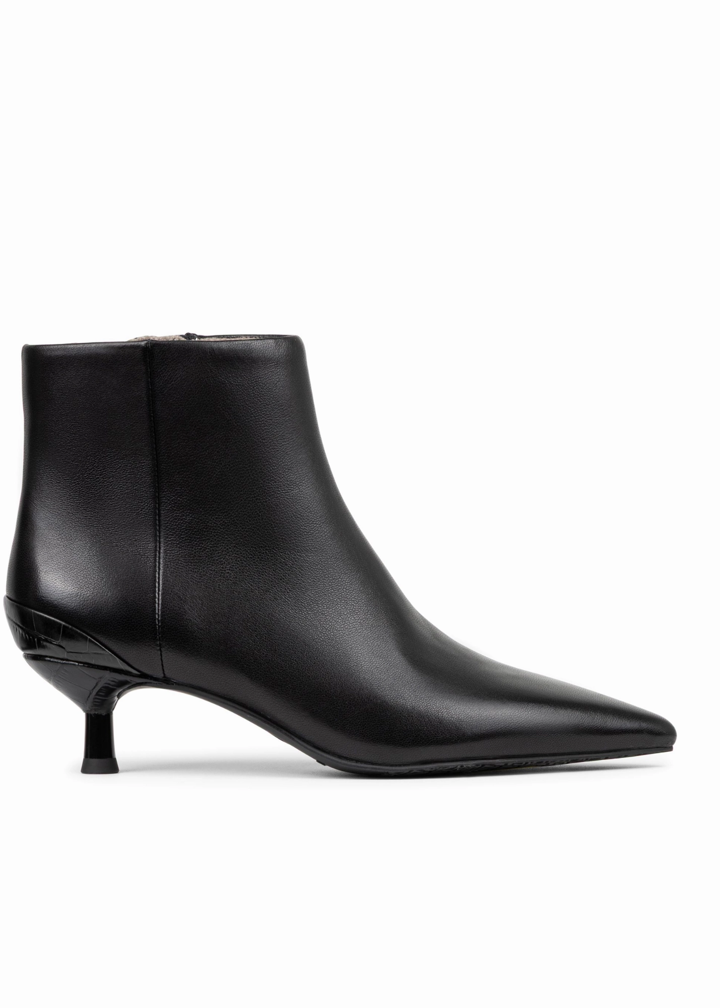 Donald Pliner Dazha Bootie Rugged Built Cold Climate