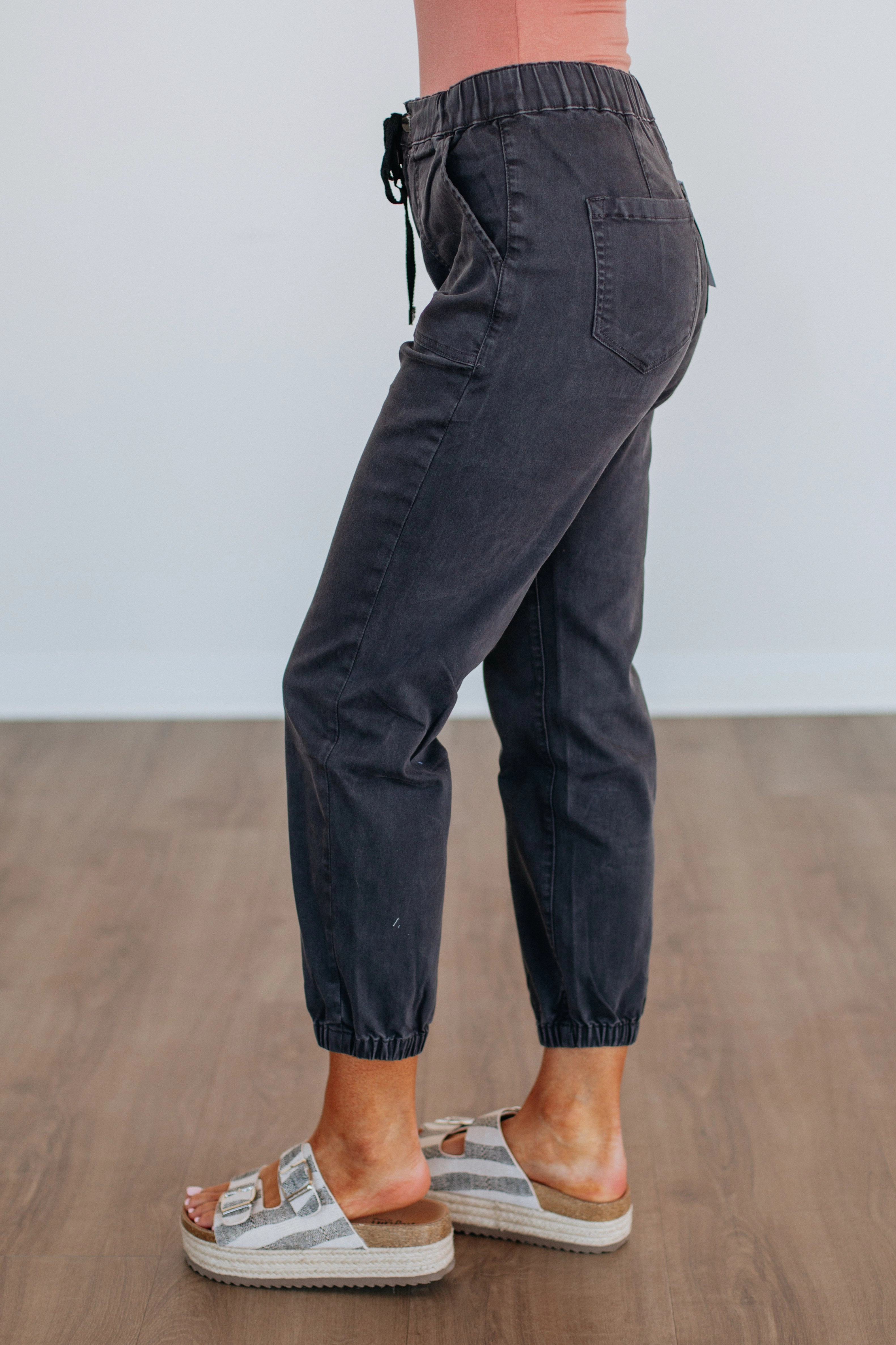 Drea Mica Joggers - Vintage Black Comfortable Look Wear