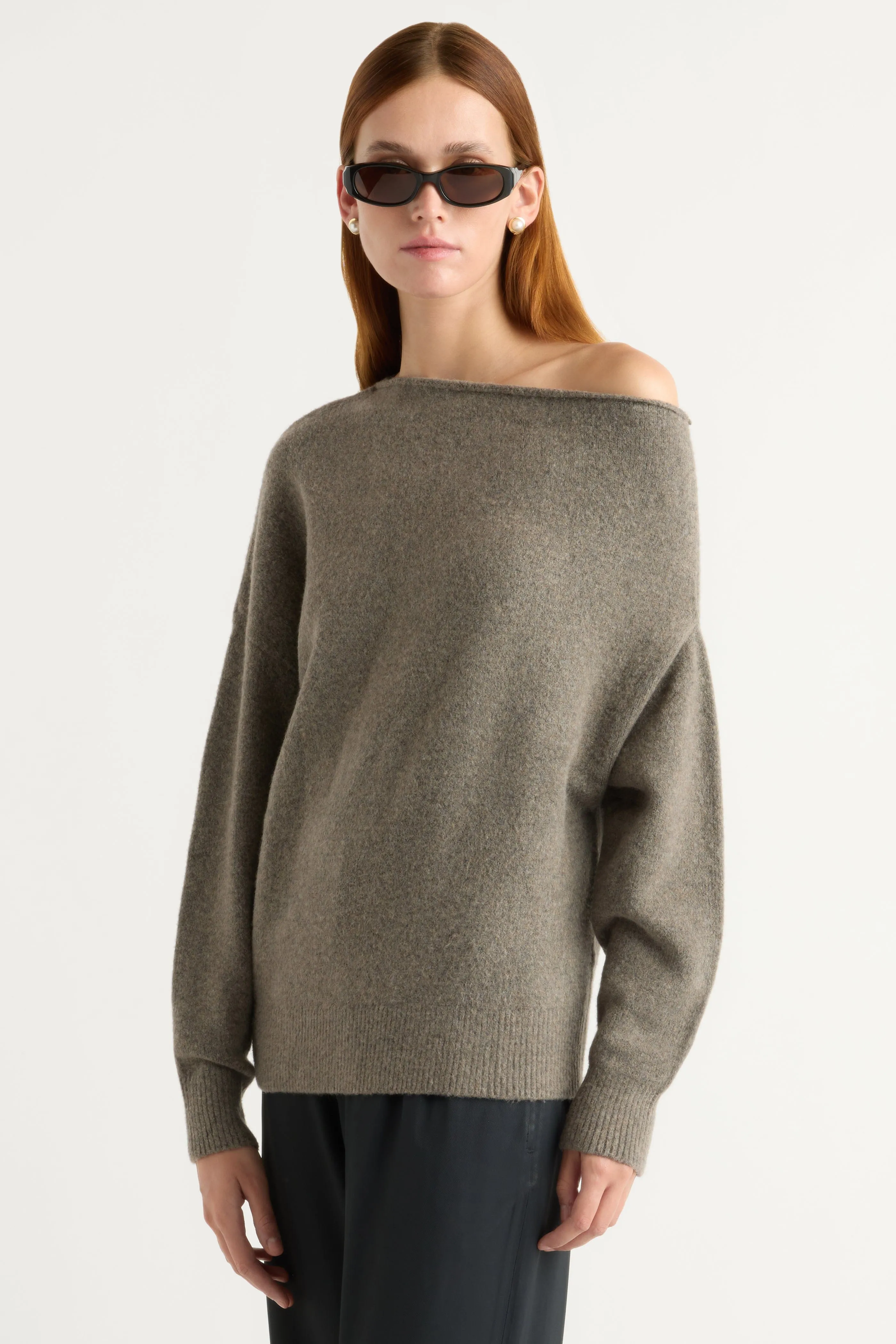 Iris Off-Shoulder Sweater Simple Knit