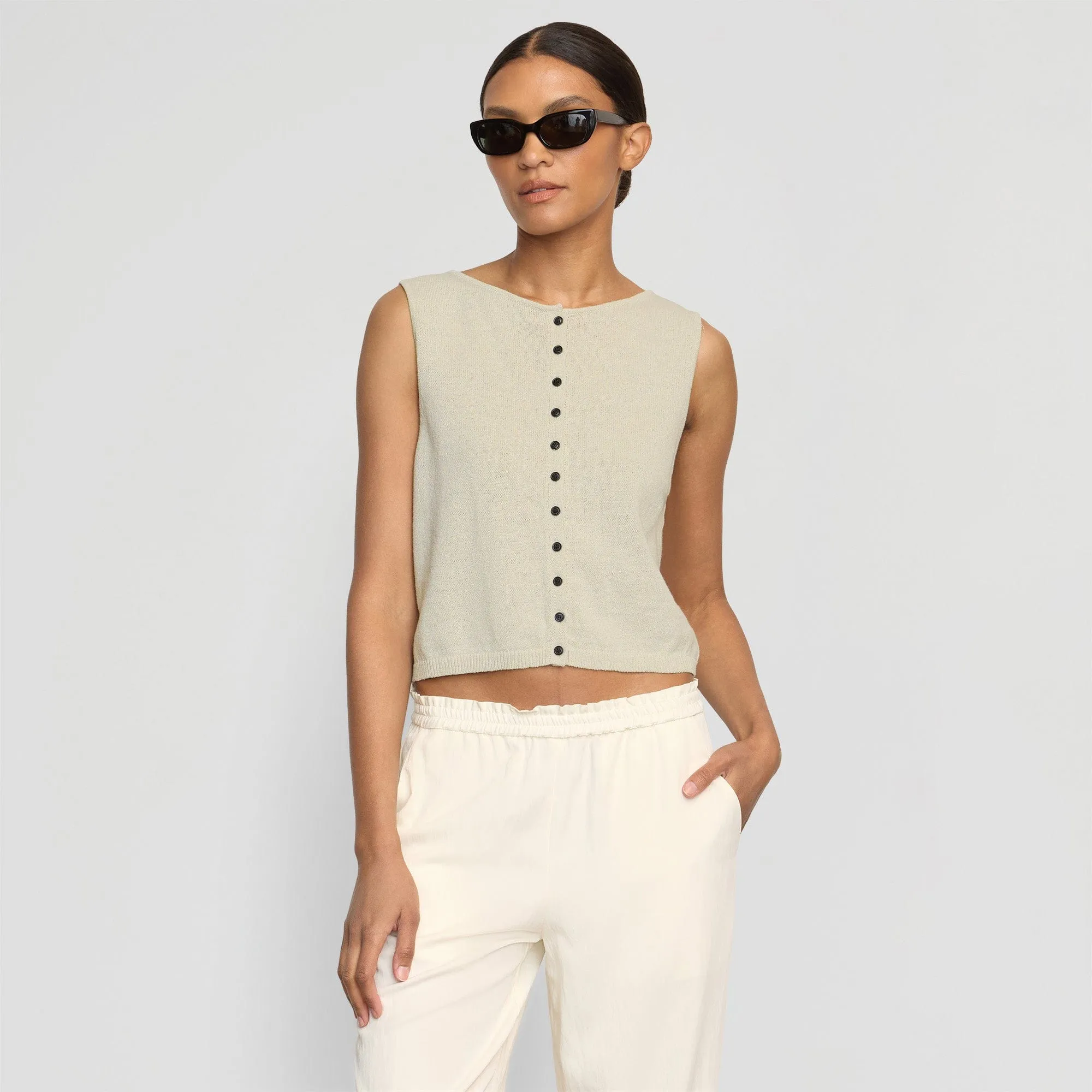 Chilly Days Wear Elith Cotton-Linen Button Knit Vest