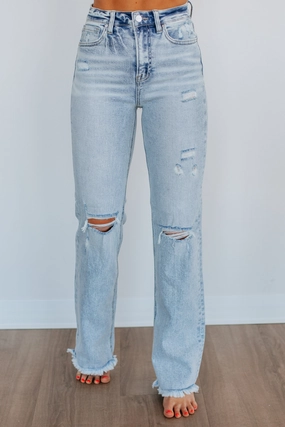 Eloise Risen Jeans - Light Wash Go-To Style