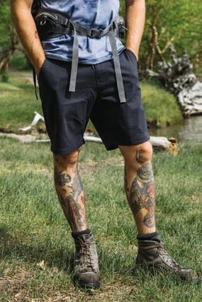 686 Men's Everywhere Hybrid Short Tailored Fit