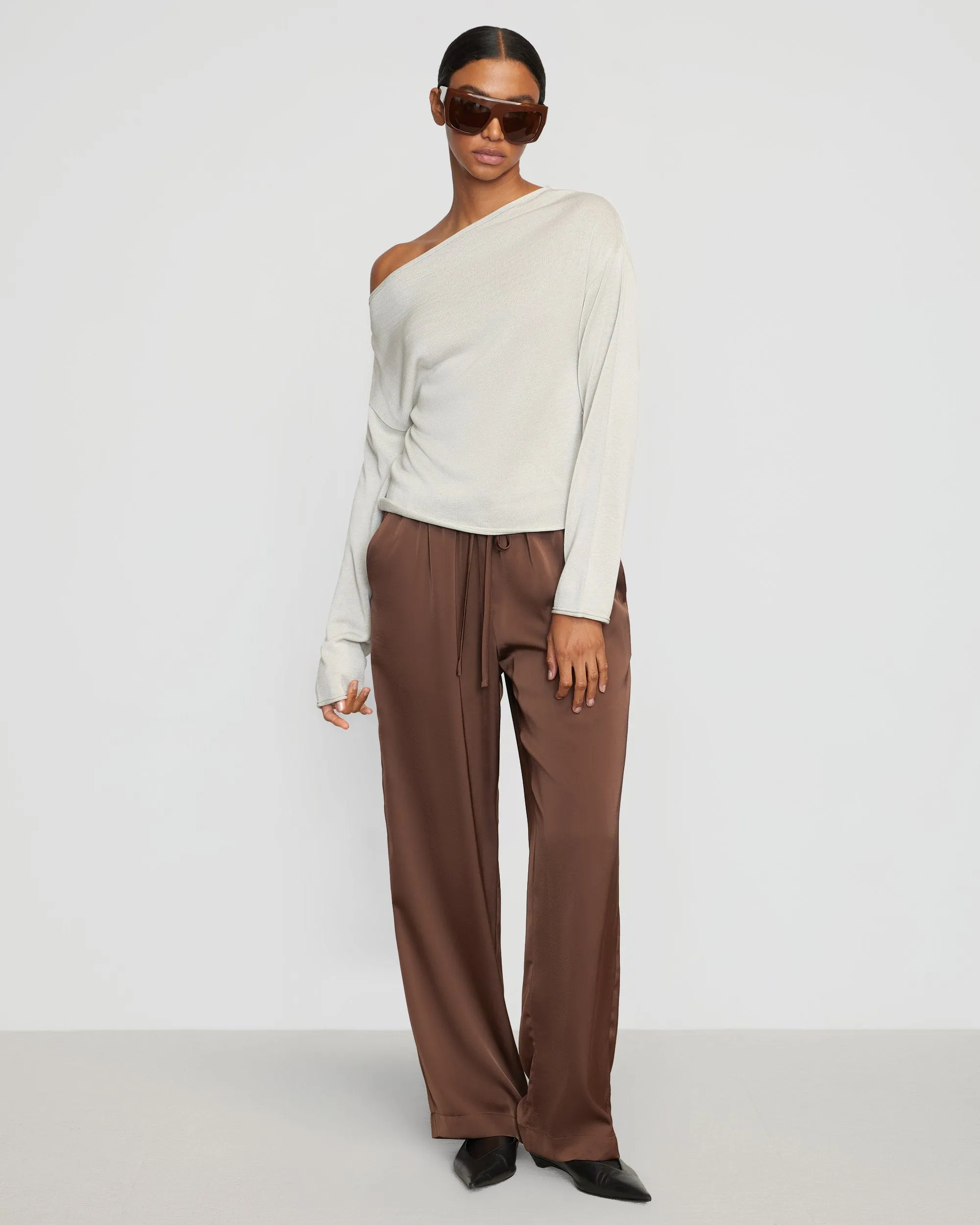 Versatile Stretch Hachi Tencel-Wool Off-Shoulder Sweater