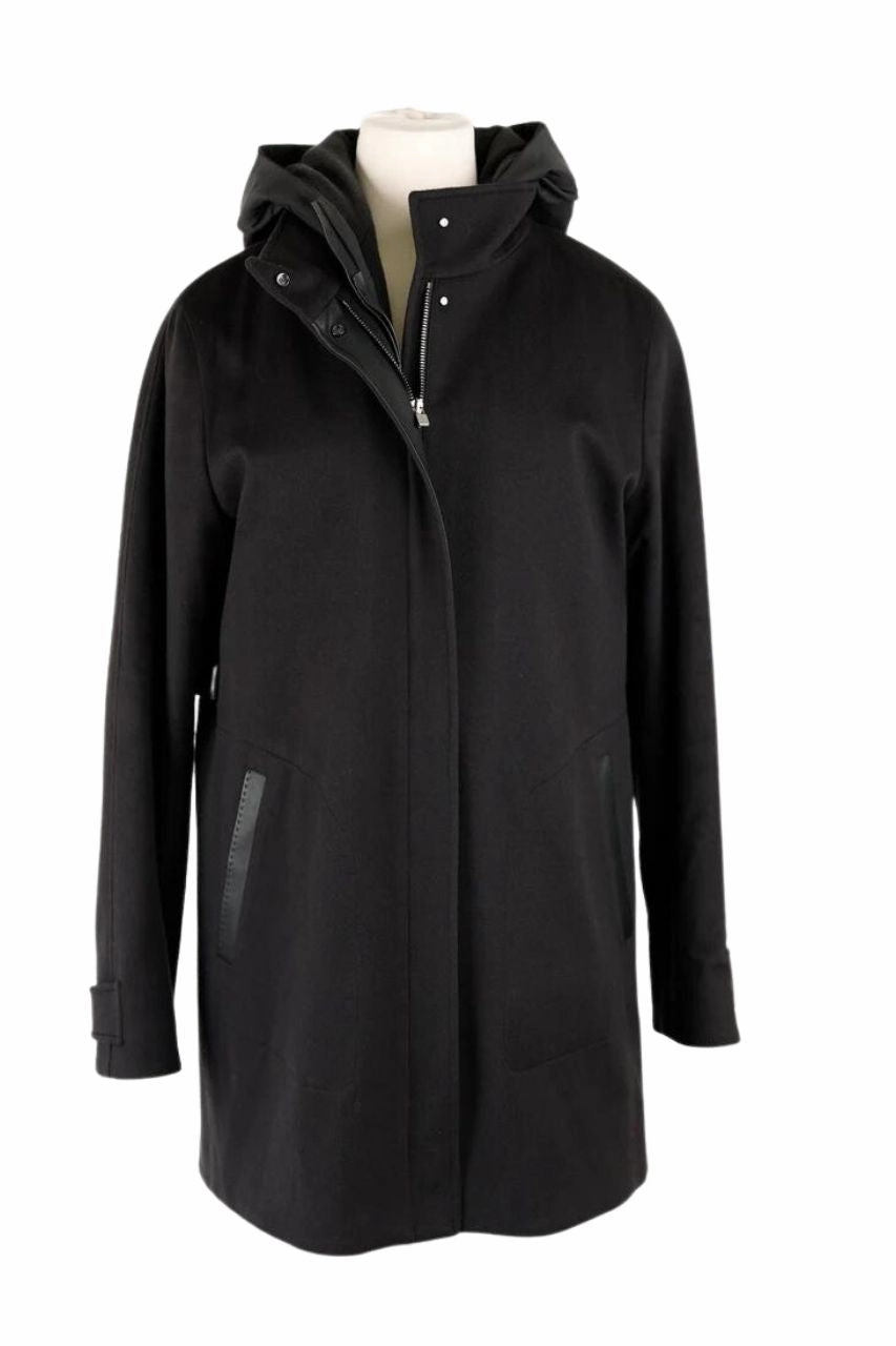 Adjustable Hood Feature Taped Seam Construction Cashmere 2in1 Parka