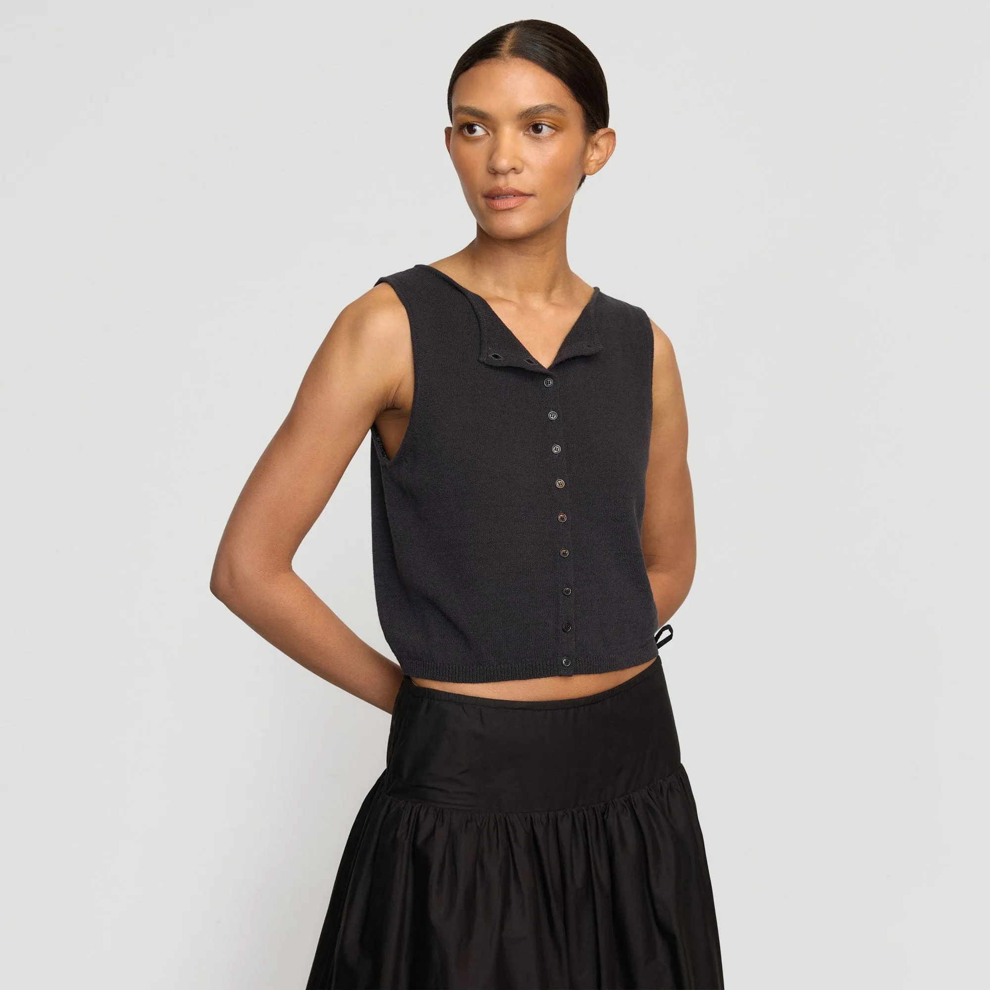 Layered Wear Eco Conscious Manufacturing Elith Cotton-Linen Button Knit Vest