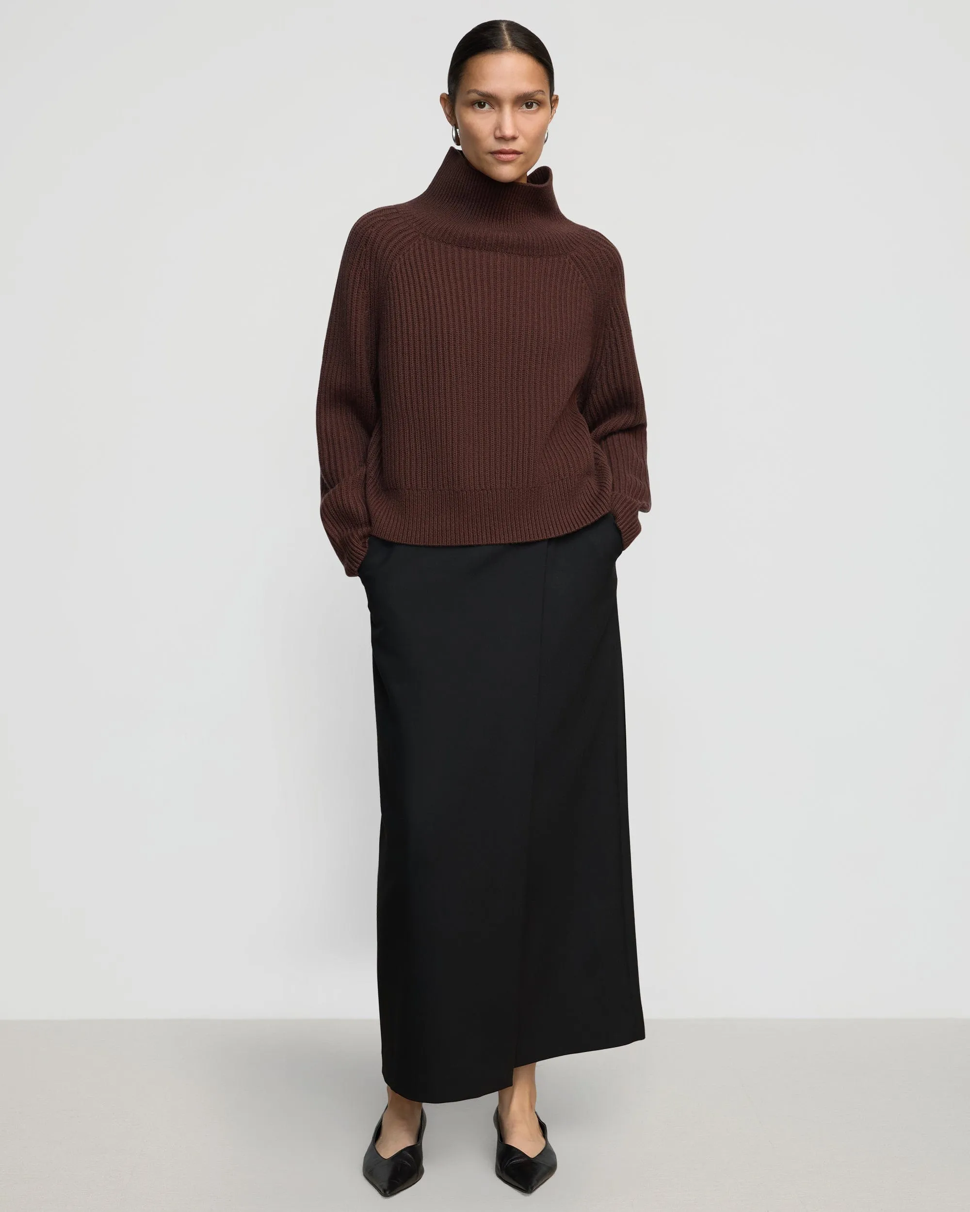 Hadeel Organic Cotton-Wool Mock-Neck Sweater Cozy Chic Sport Performance Fit