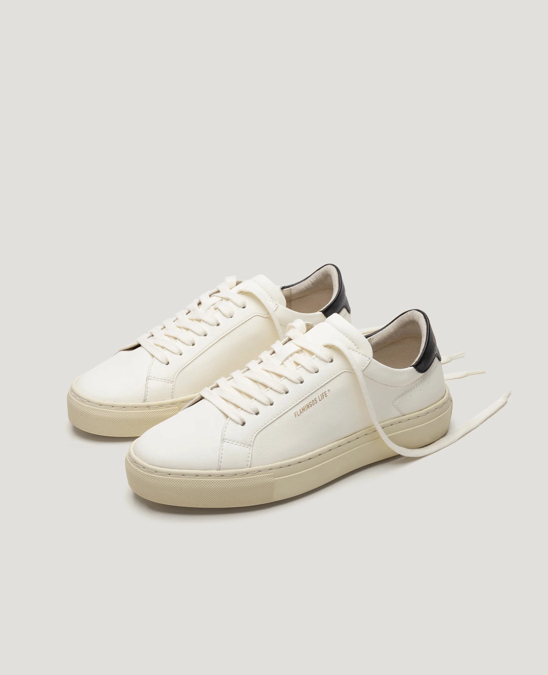 Cross City Oxygenation Technology Hampton Court in white from Flamingos Life