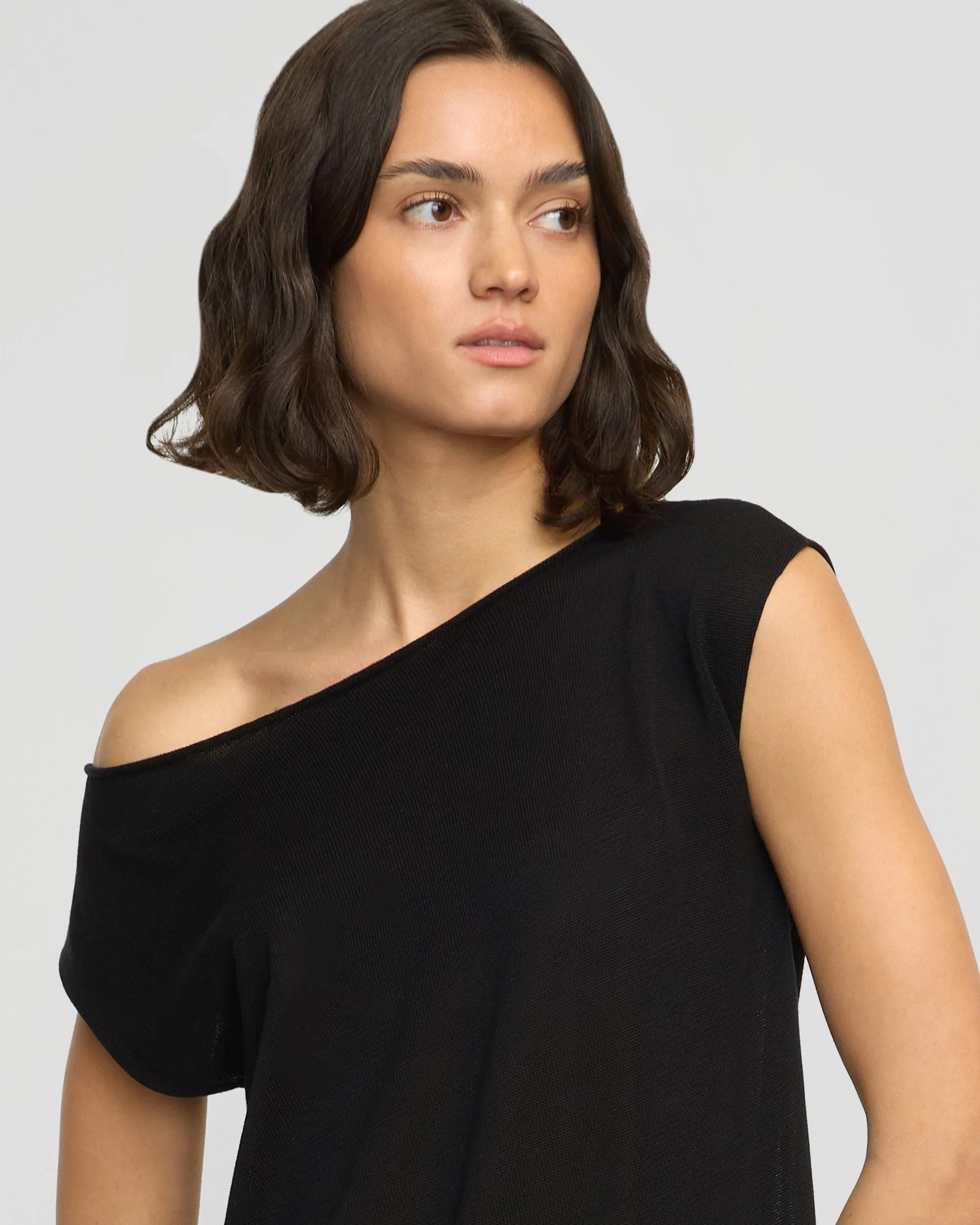Elastic Fit Hanna Off-Shoulder Tencel-Wool Top