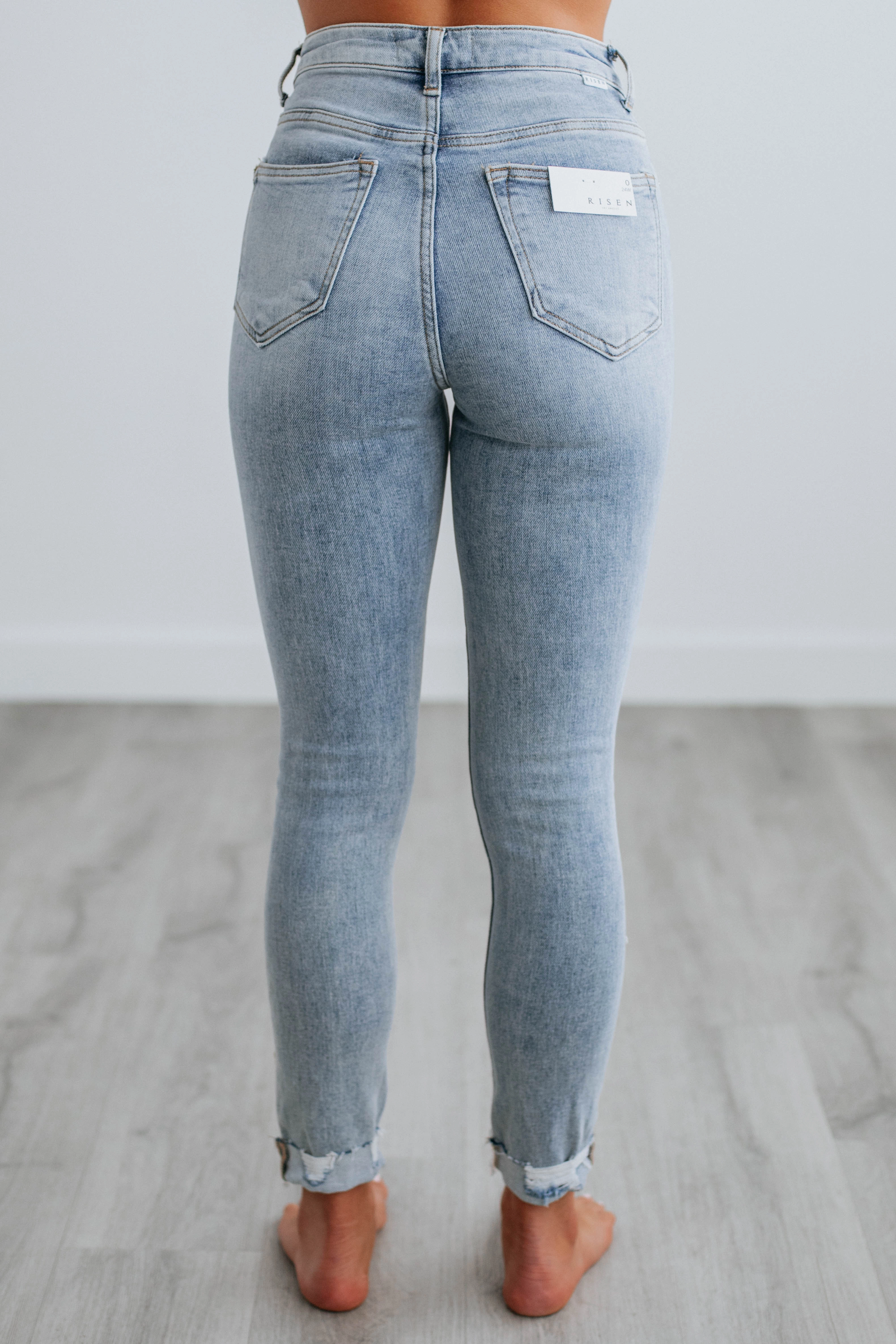 Jenna Risen Jeans Everyday Fashion Lover Picnic Style Creative Look Minimalist Style