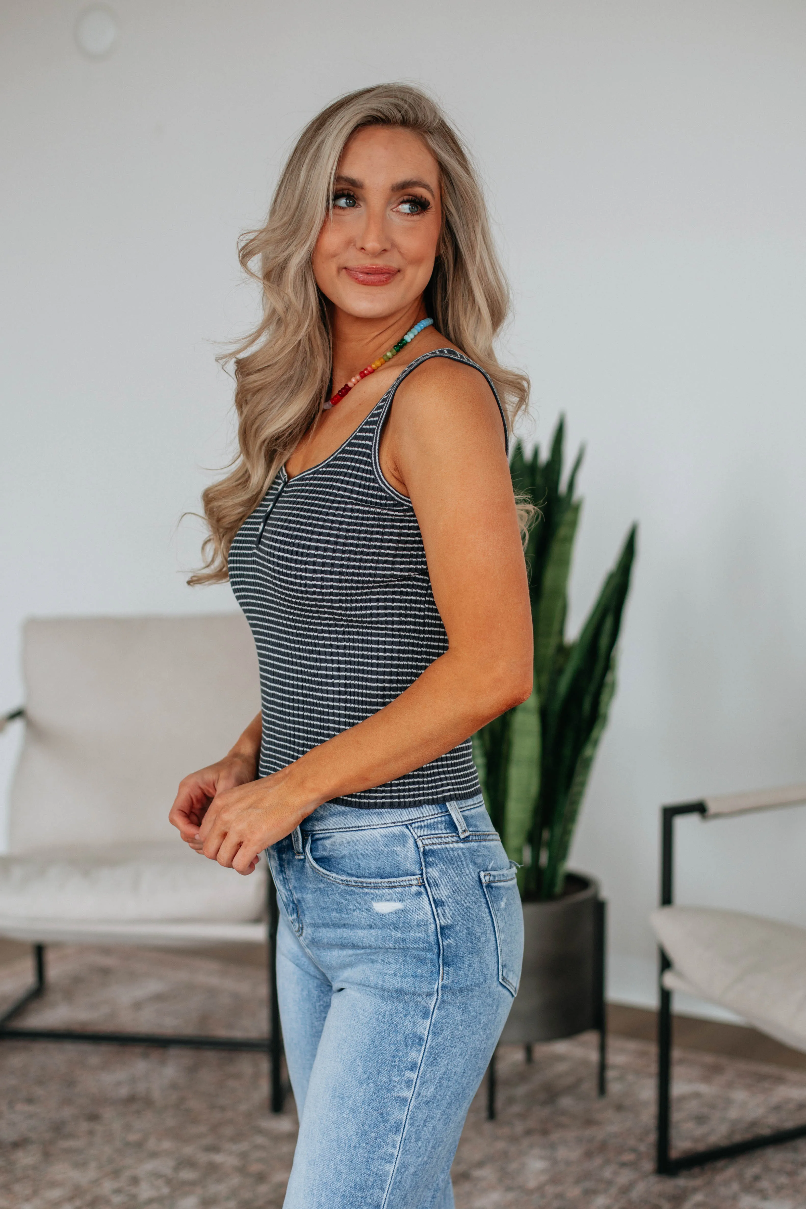 anti - static Wilson Henley Tank - Navy Mix