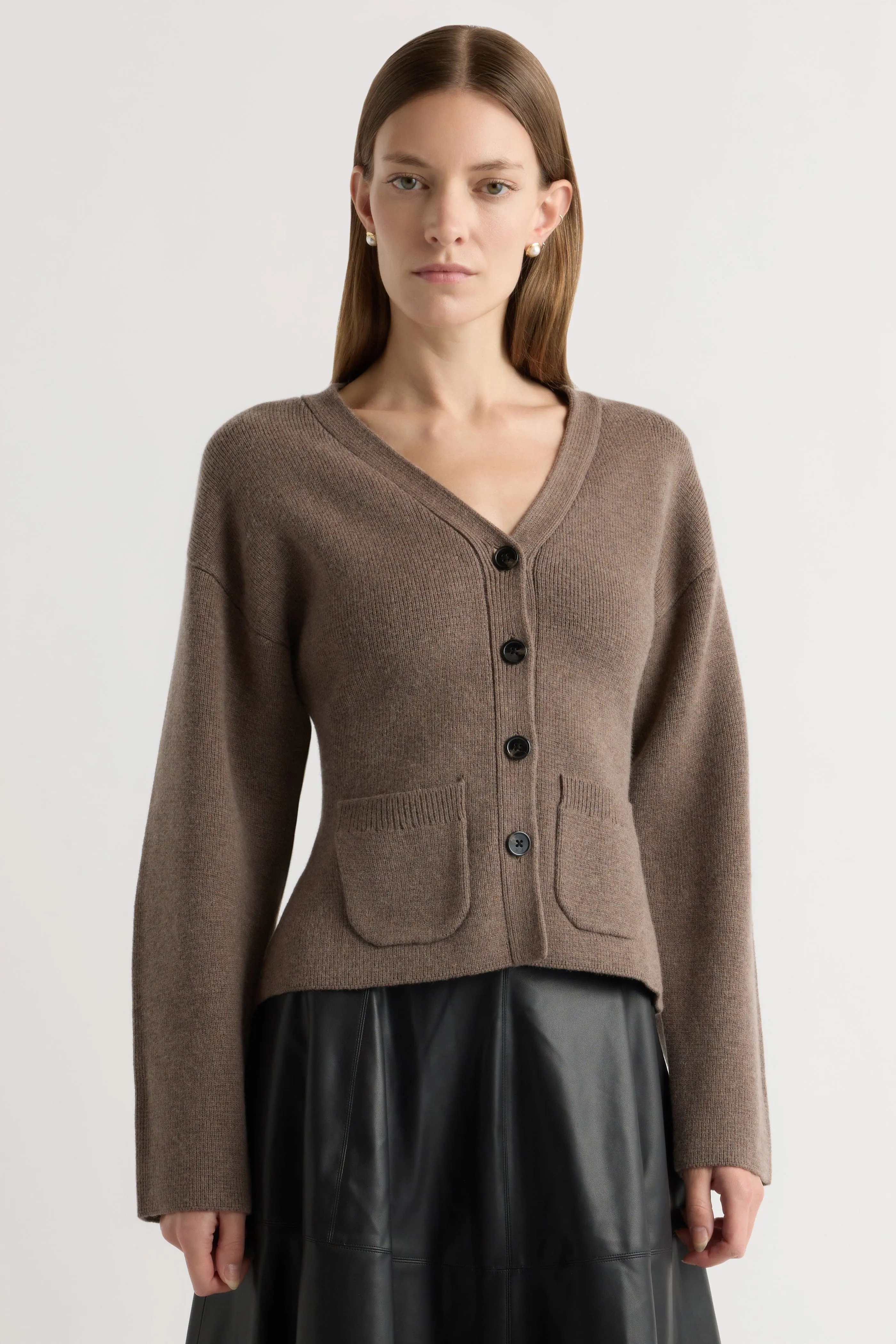 Casual Chic Knit Elinor Organic Cotton-Wool V-Neck Cardigan