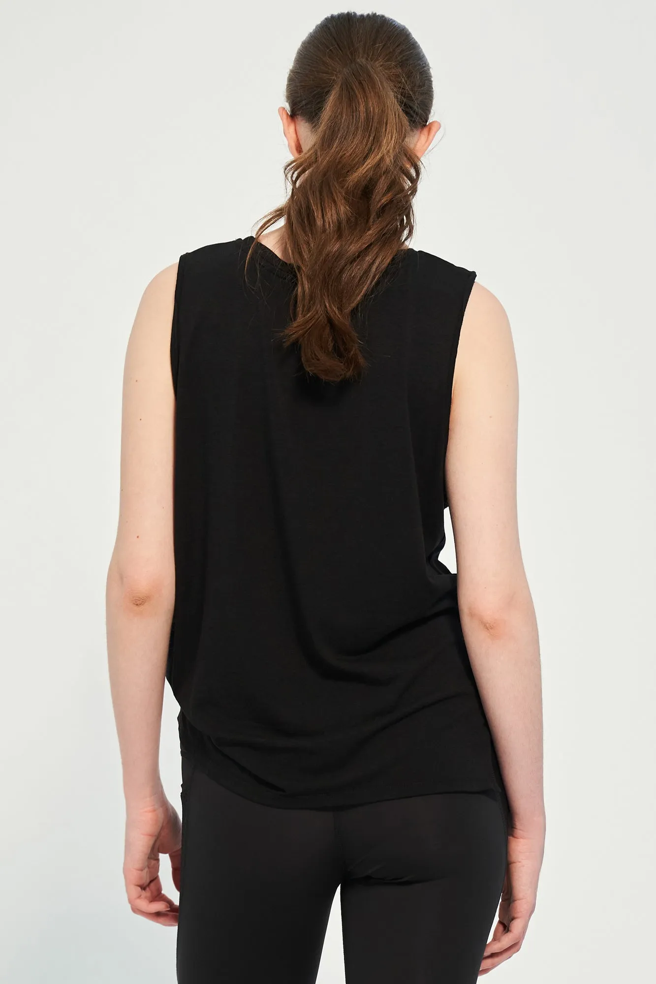 LIJA Muscle Tee 2.0 post war reconstruction