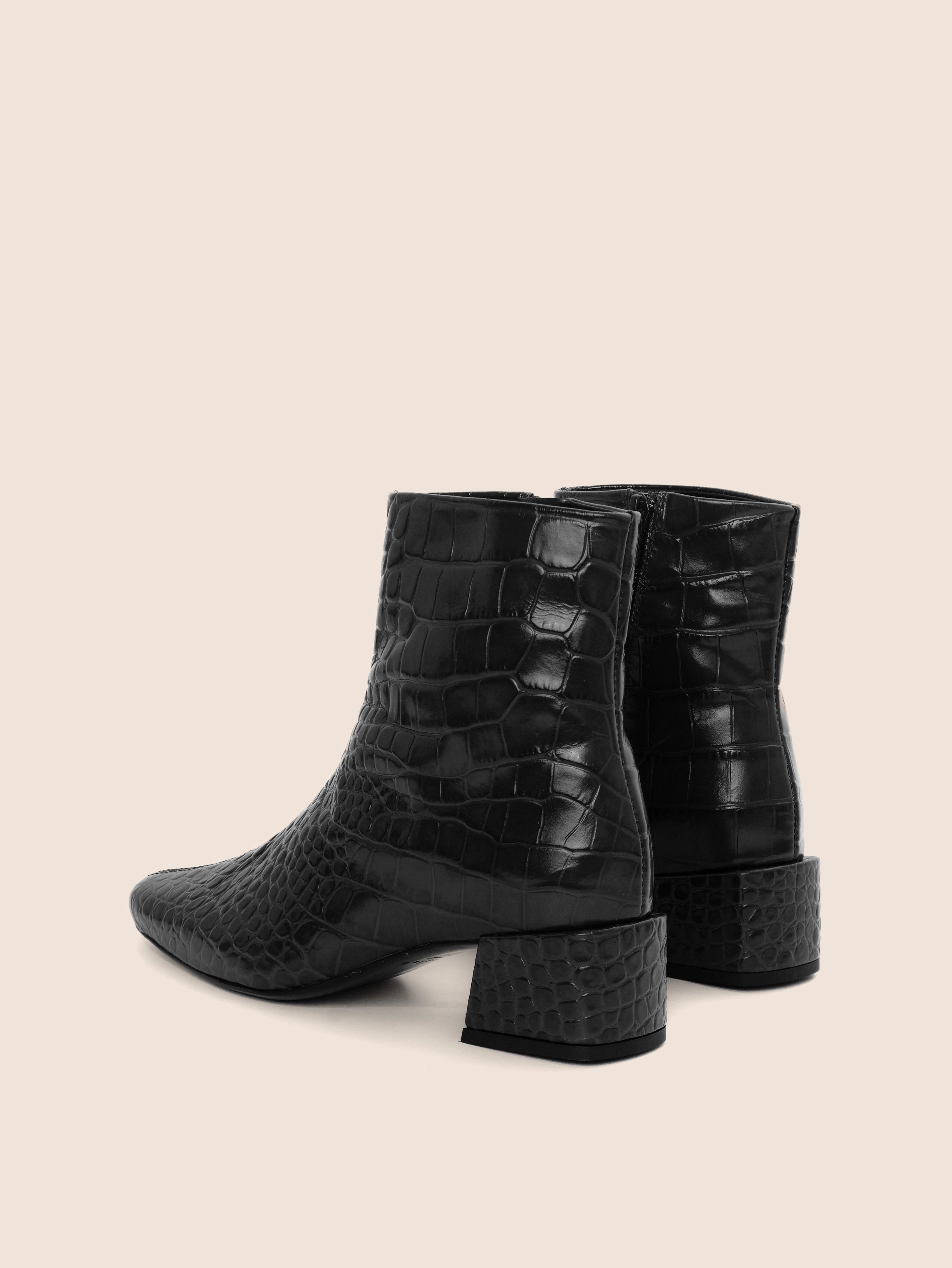 Lisboa Black Croco Boot Suede
