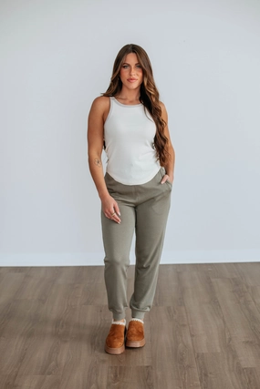 Mid Rise Active Performance Merritt Lounge Joggers - Moss