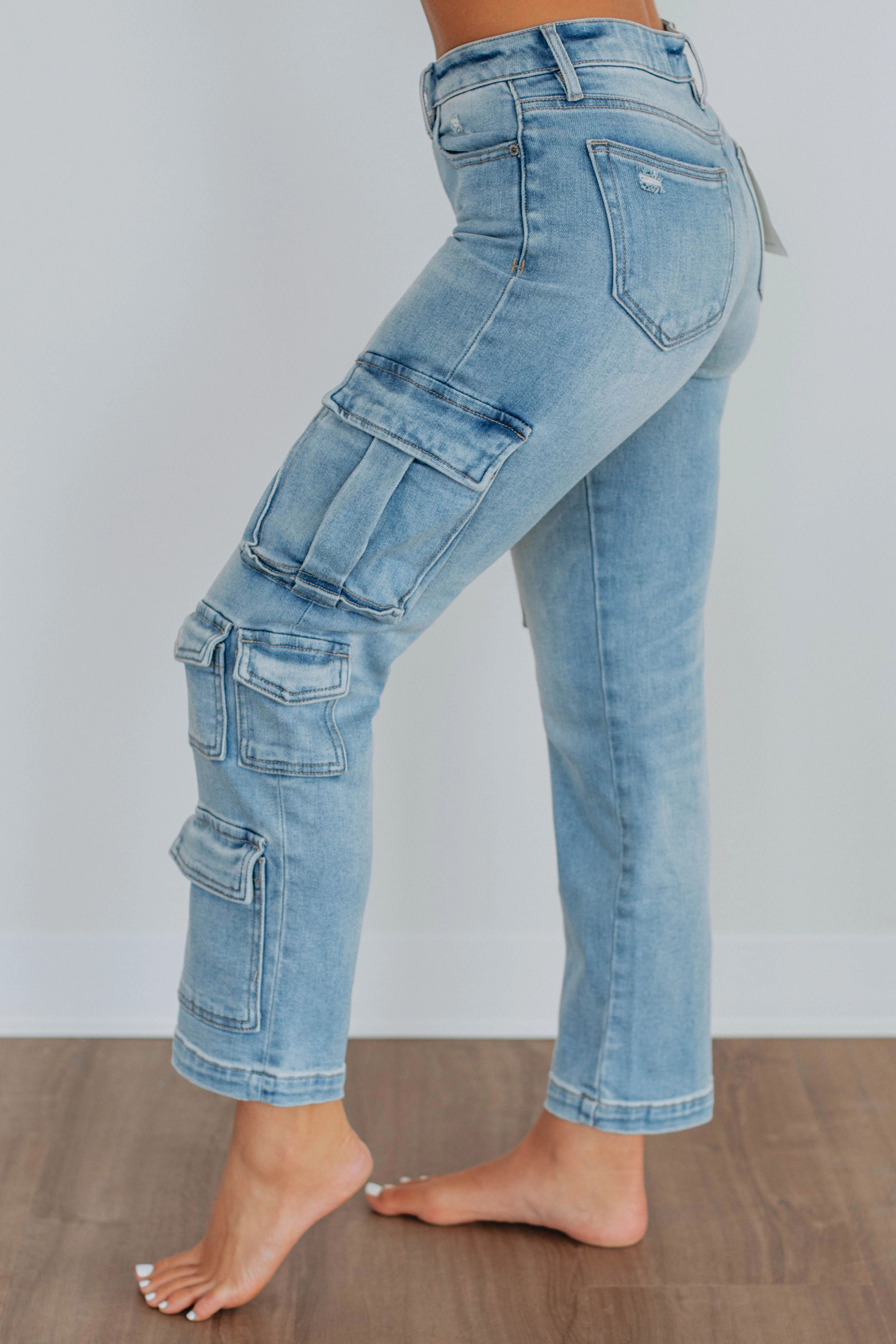 Tracey Hidden Cargo Jeans - Light Wash Closet Must Modern Youth Style Party Look