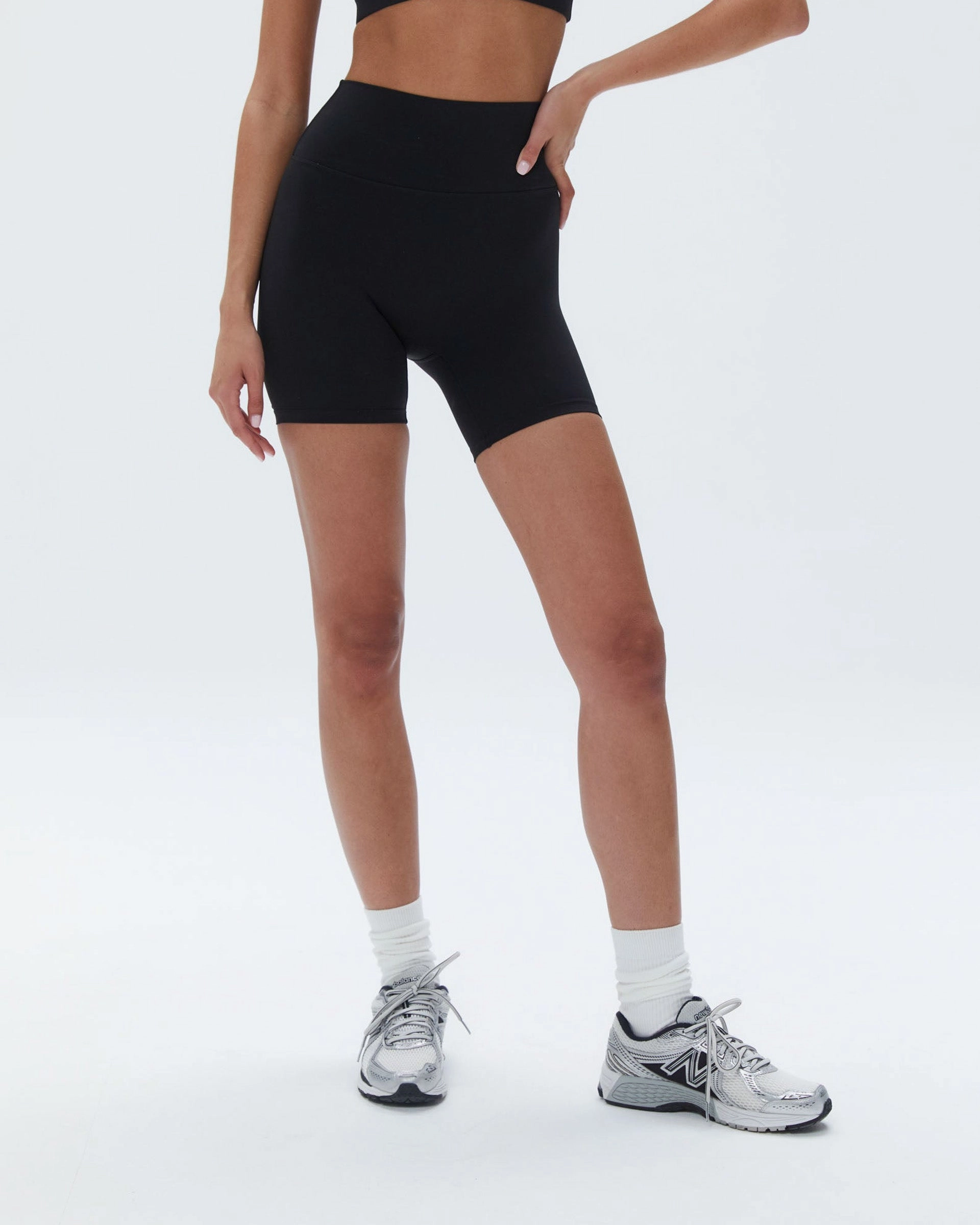 Roll Resistant Waist Stretch performance Ultimate Crop Shorts - Black