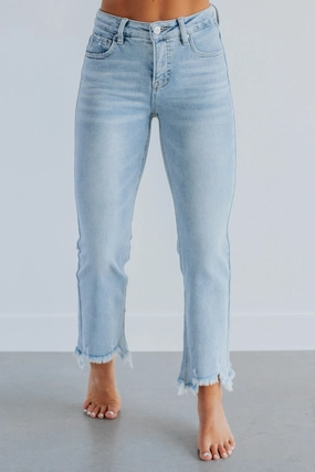 Eco Friendly Date Night Relaxed Aesthetic Neona Risen Jeans - Light Wash