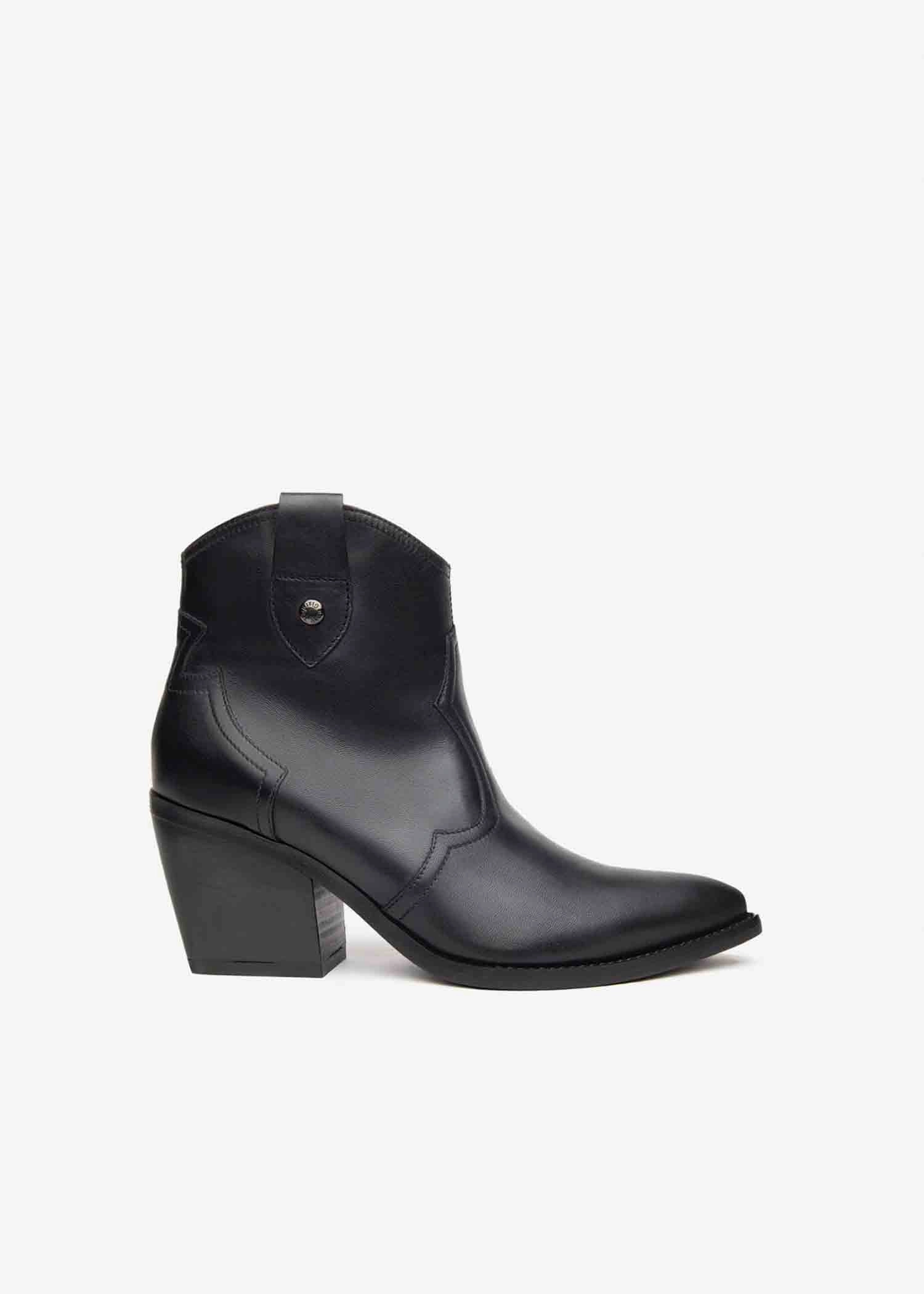 NeroGiardini Buttero Western Ankle Boot Equestrian