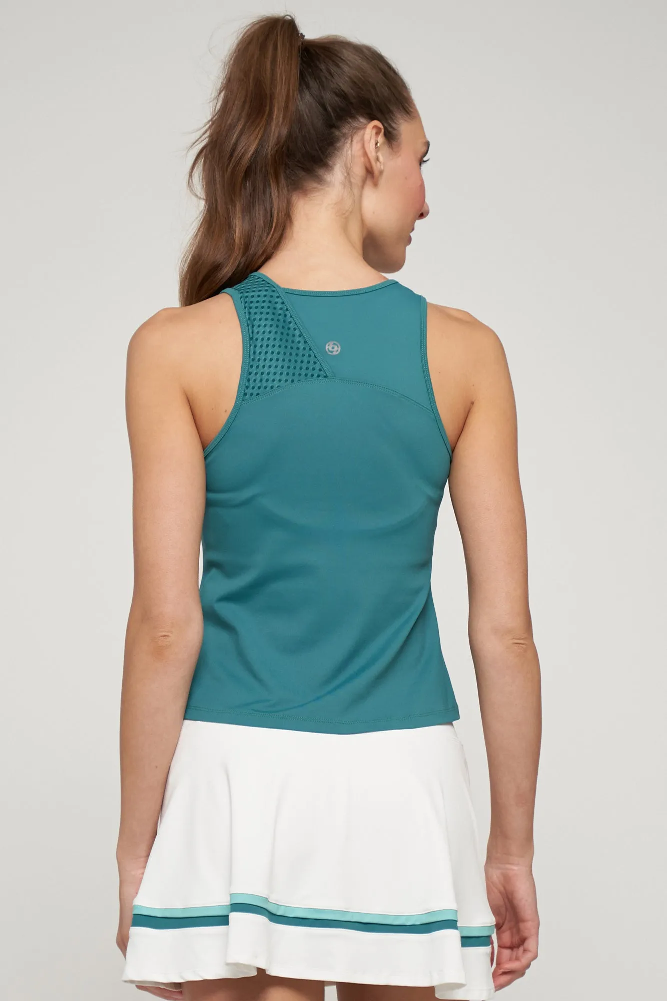 Revolutionary Peer Tank