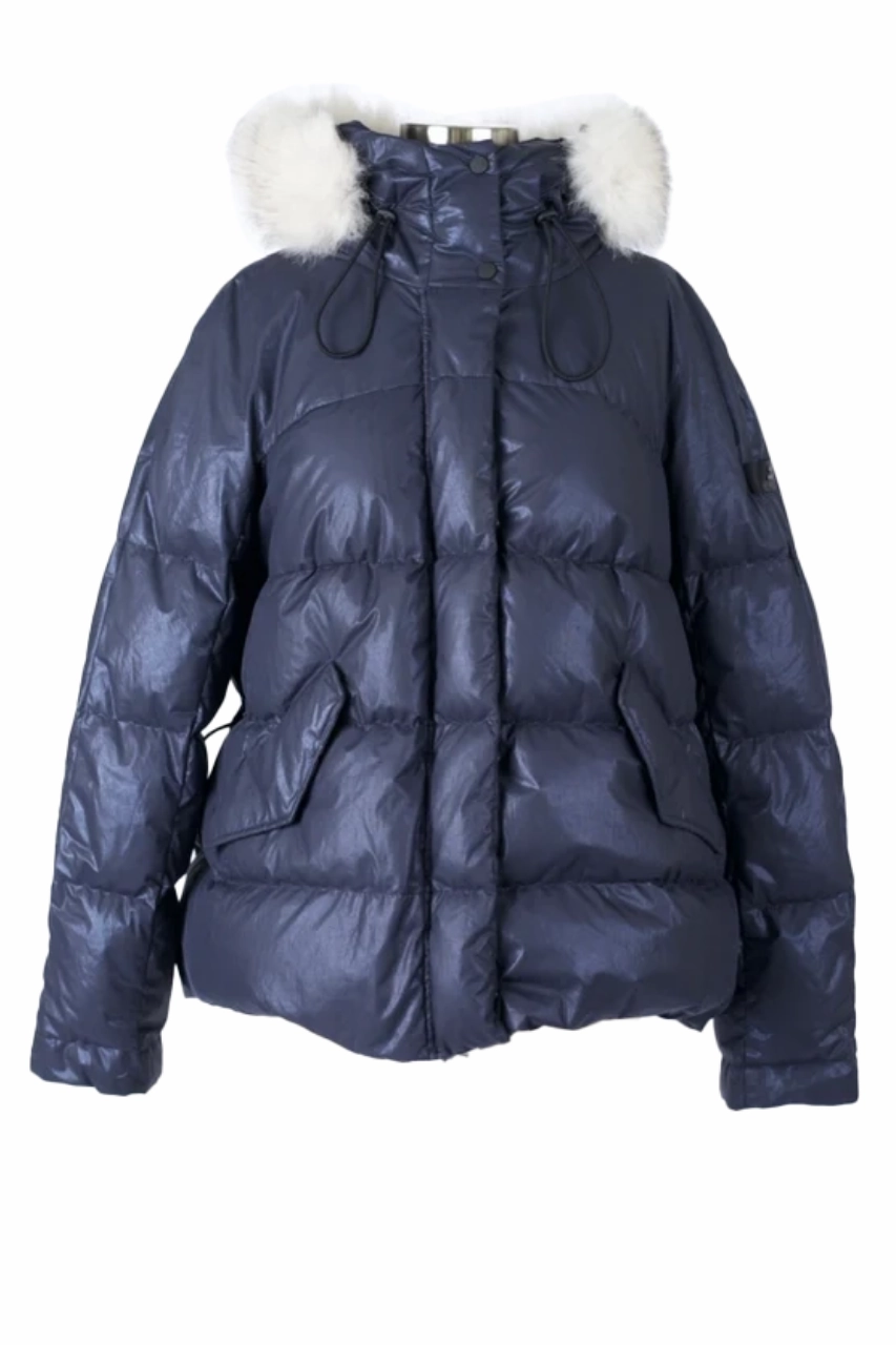 Tailored Cut Style Double Stitched Seams Quilted Puffer Jacket W/ Fur Hood