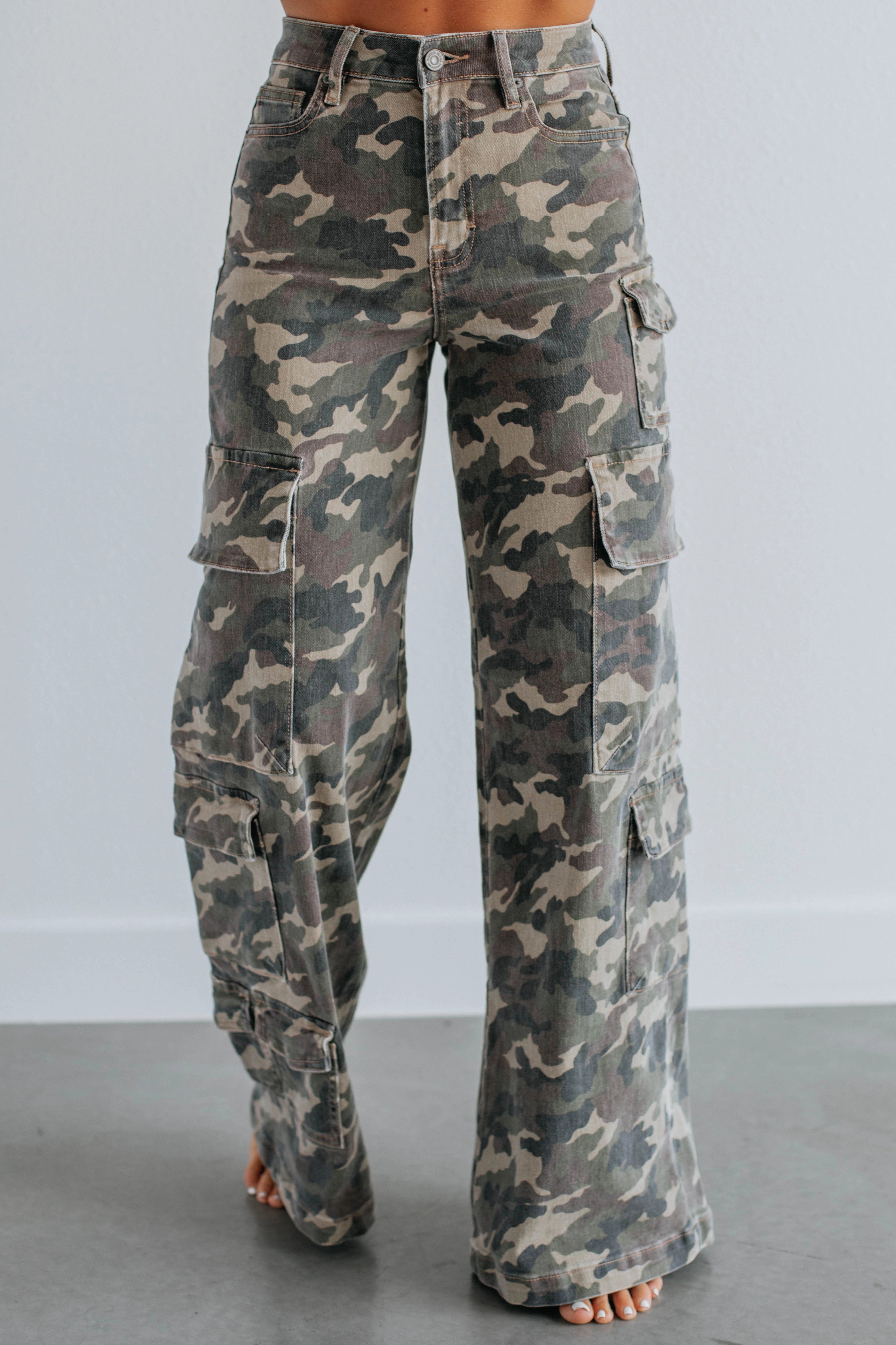 Nori Hidden Cargo Jeans - Camouflage Base Fit Piece