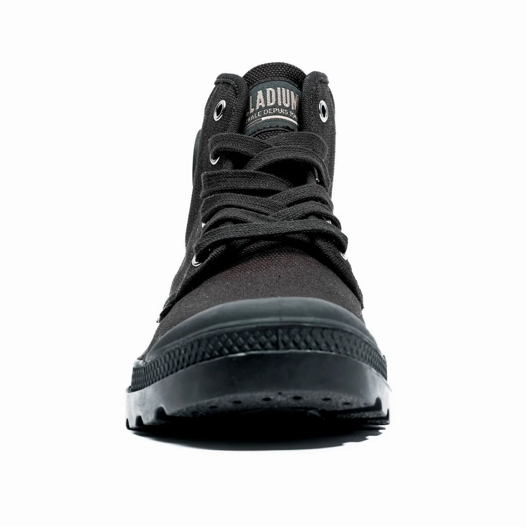 Pampa Hi Boot in Black from Palladium Seamless Comfort Mountain Hike