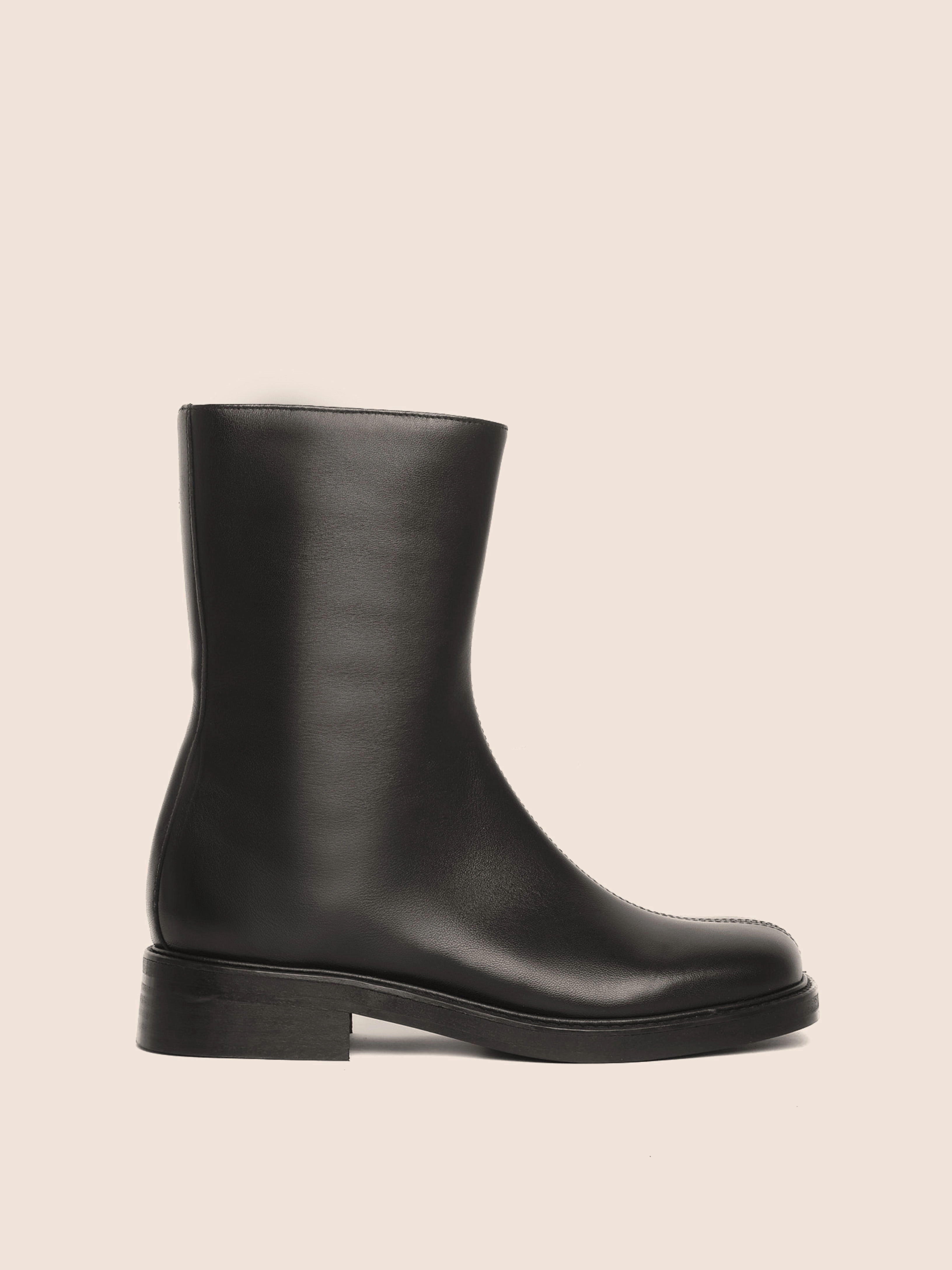 Mud Resistant Rainy Days Leon Black Boot