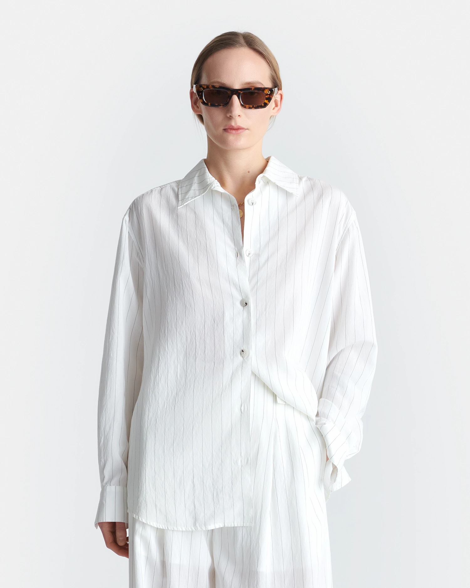 Fryda - Striped Shirt - White Roll-Up Sleeve Street Wear