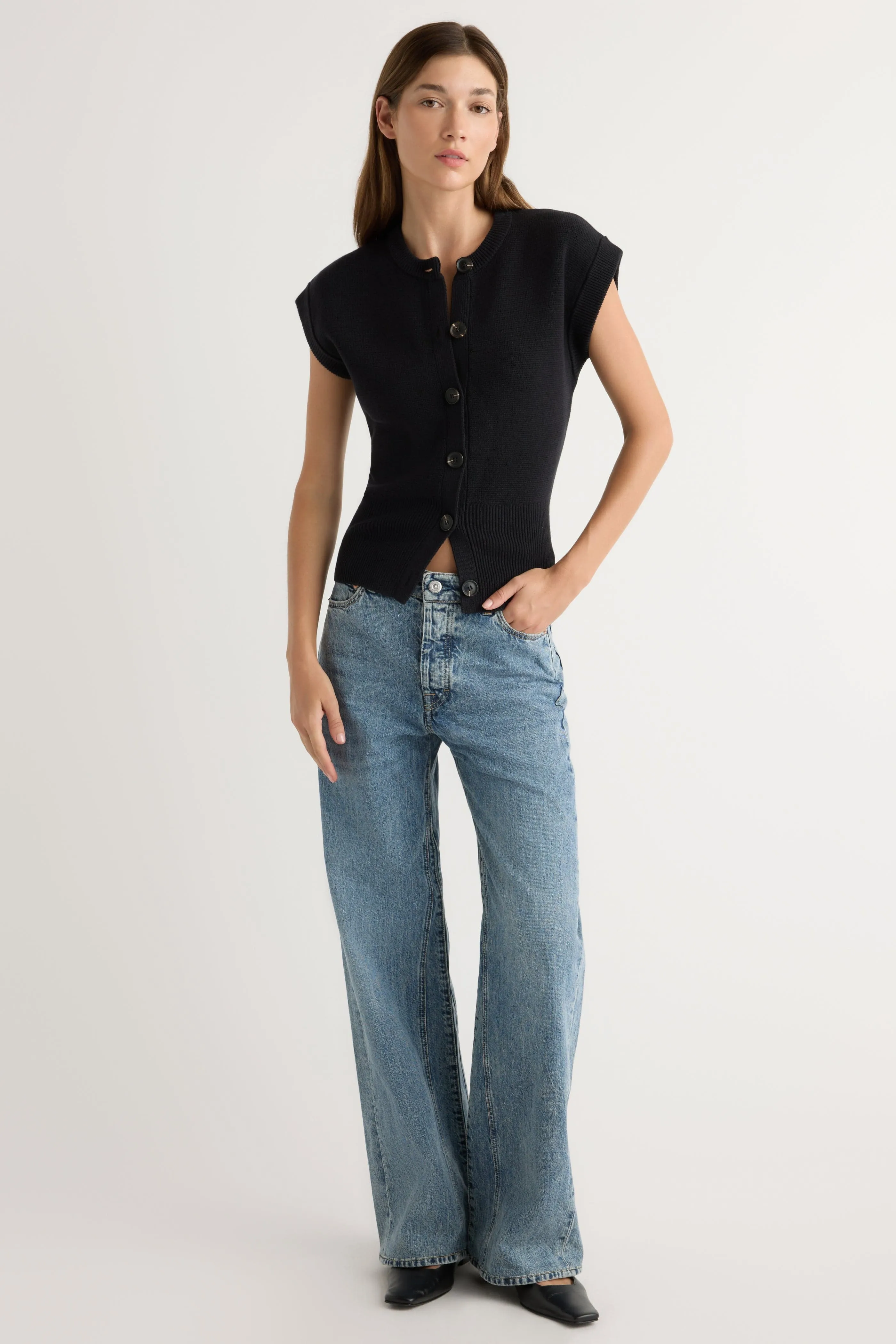 Quick Dry Comfort Active Design Solea Button Knit Vest